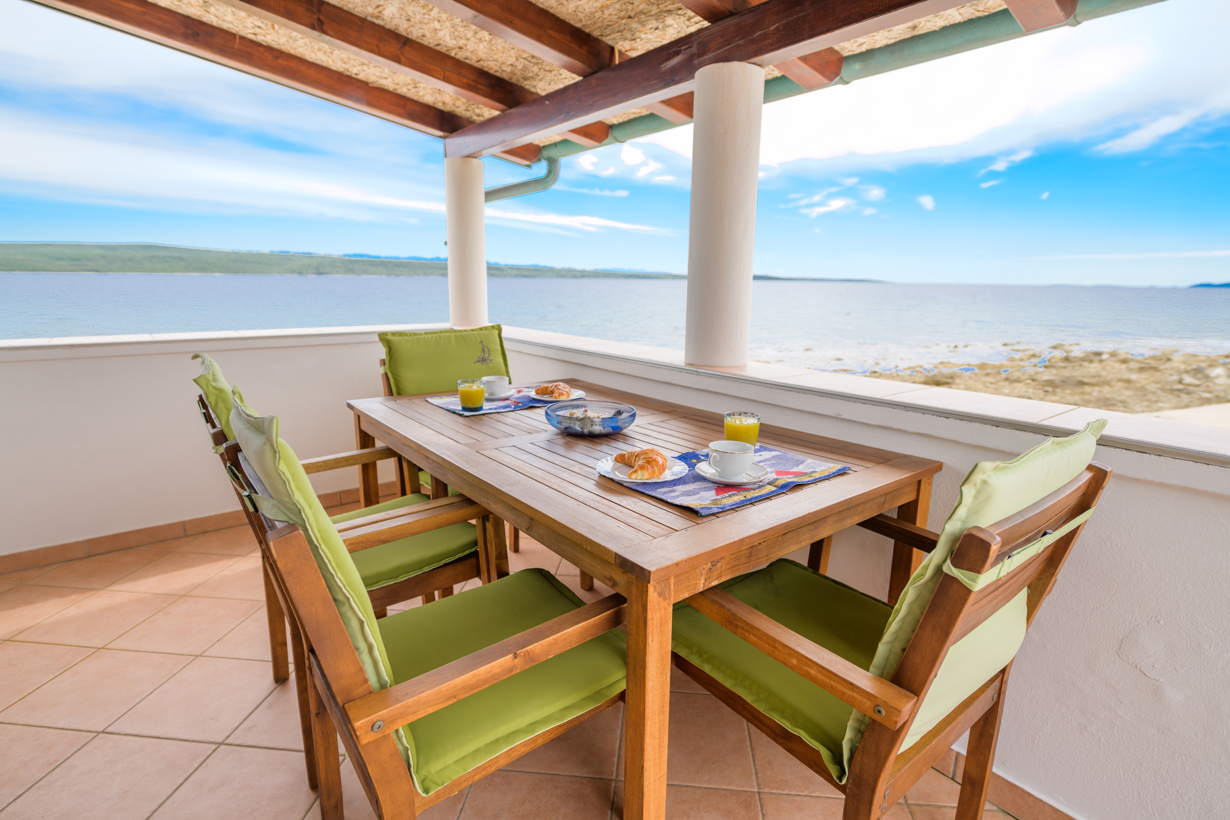 Two bedroom apartment near beach Nerezine, Lošinj  A-c