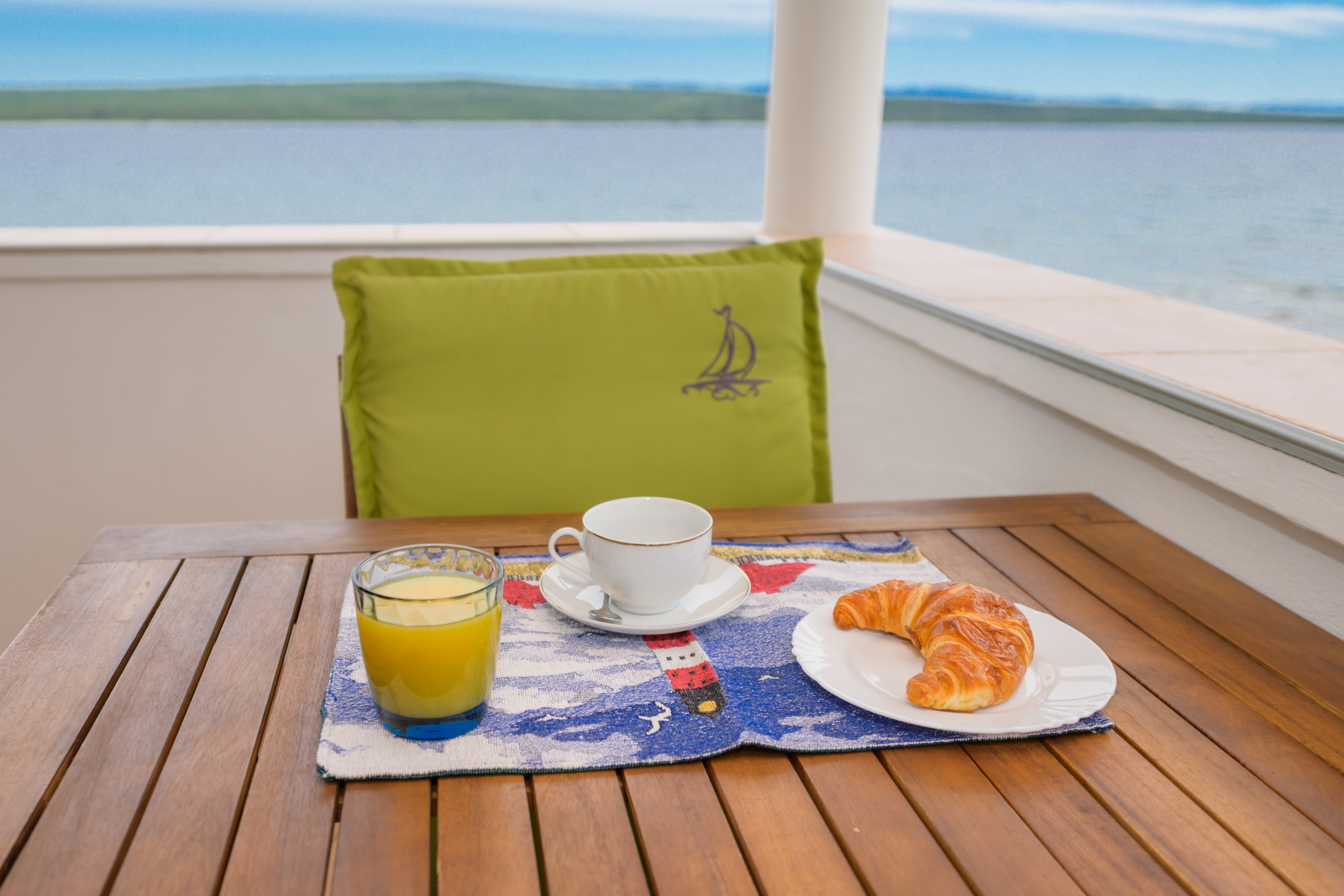 Two bedroom apartment near beach Nerezine, Lošinj  A-c