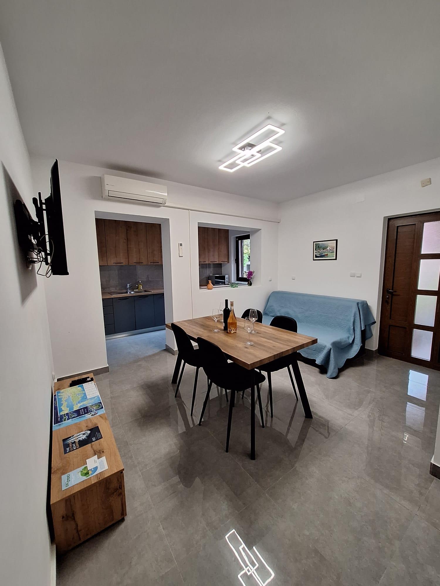 Two bedroom apartment with terrace Mali Lošinj, Lošinj (A-7978-a) Two bedroom apartment with terrace Mali Lošinj, Lošinj (A-7978-a)