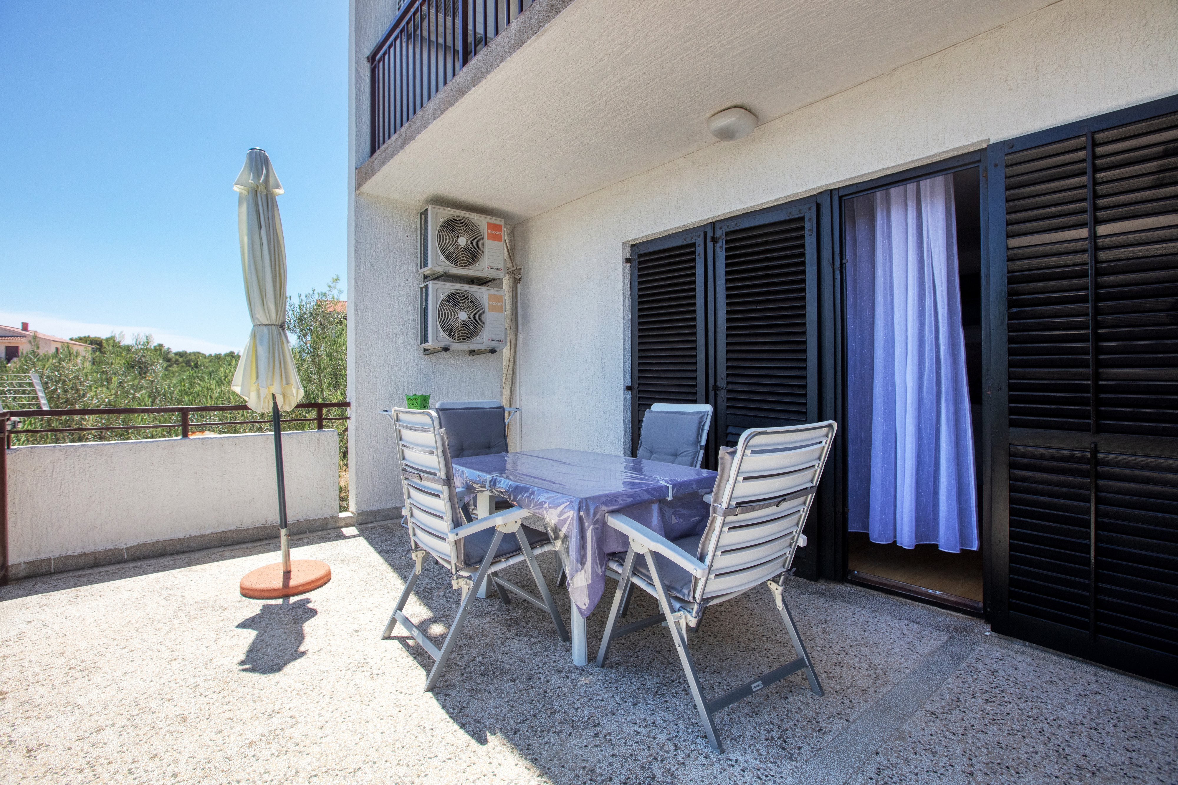 Studio flat with terrace Jezera, Murter  AS-c