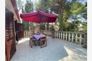 Seaside holiday house Artatore, Losinj - 8005