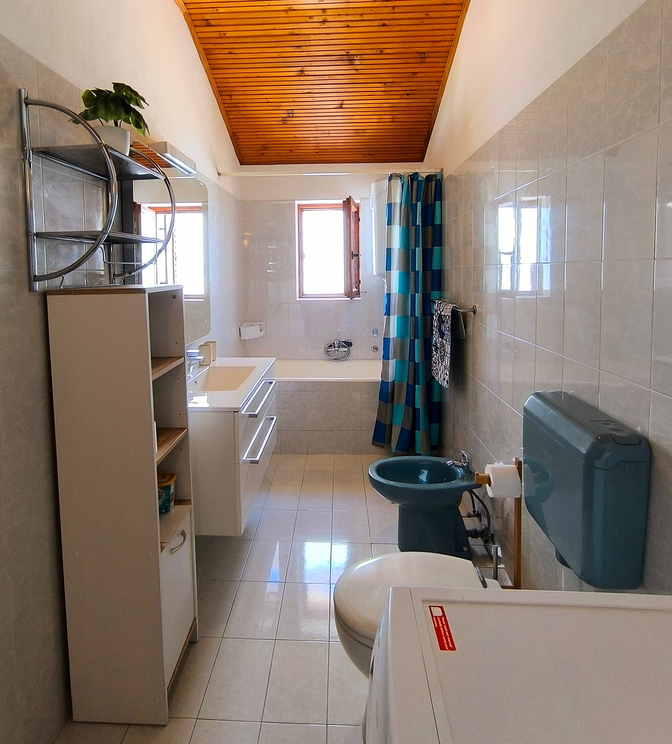 Three bedroom apartment with terrace and sea view Mali Lošinj, Lošinj  A-a