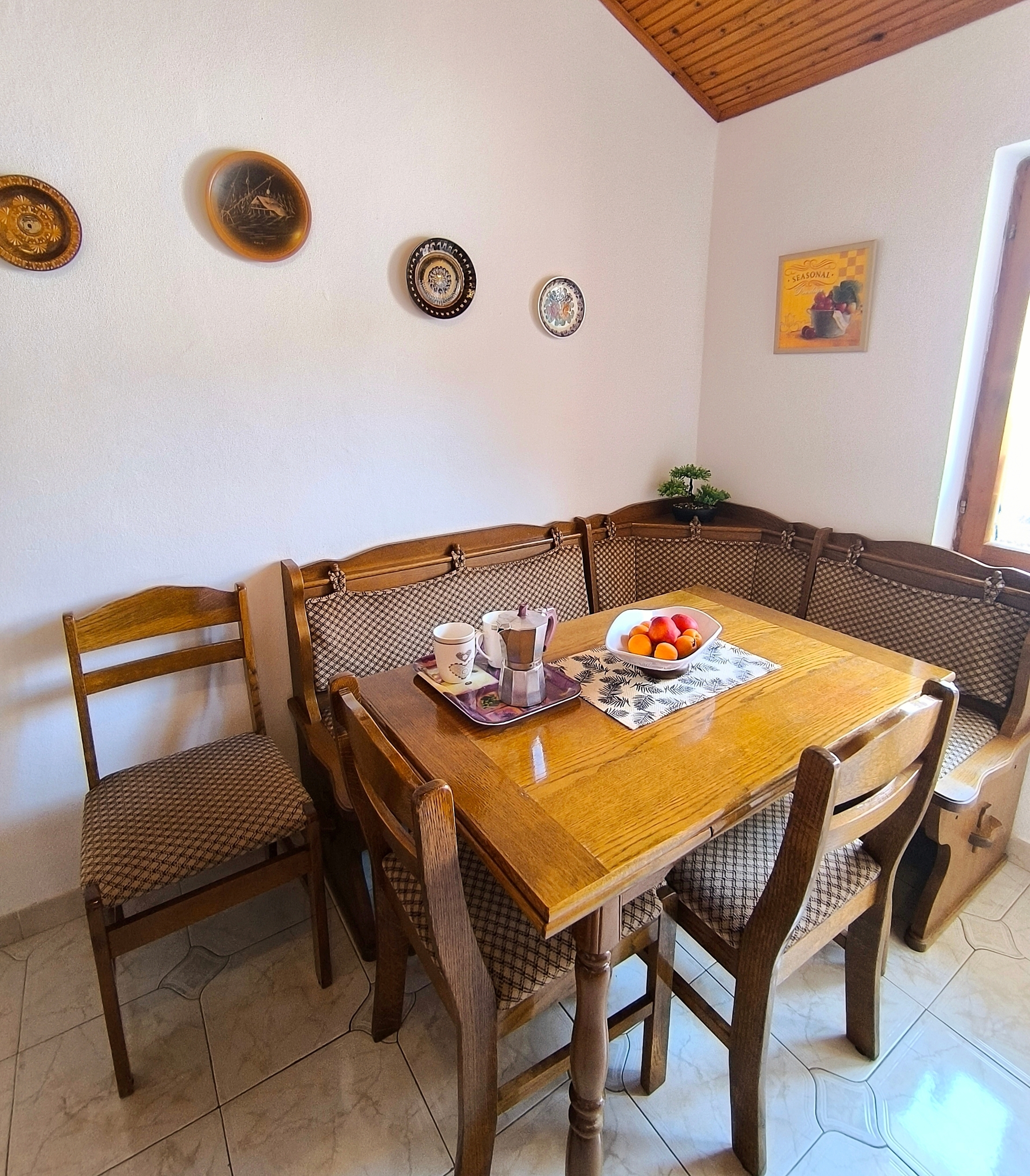 Three bedroom apartment with terrace and sea view Mali Lošinj, Lošinj (A-8006-a)