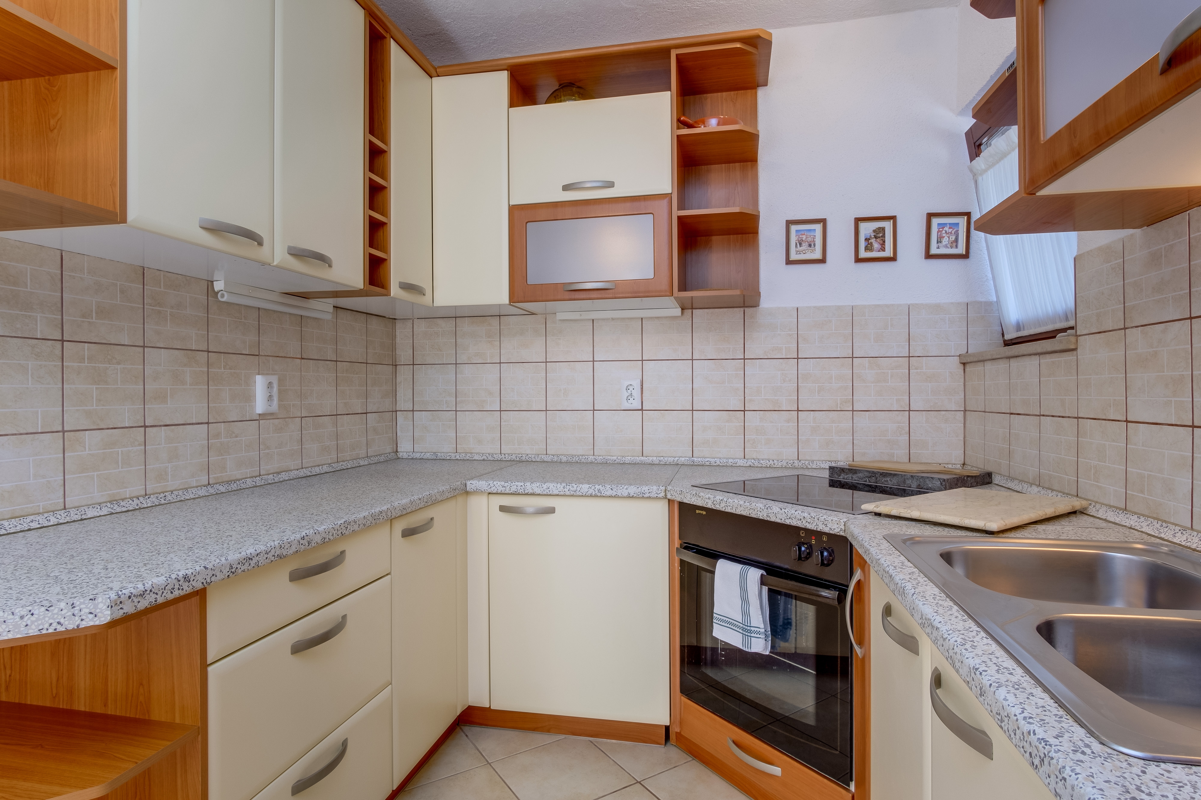 Two bedroom apartment with terrace Artatore, Lošinj  A-a