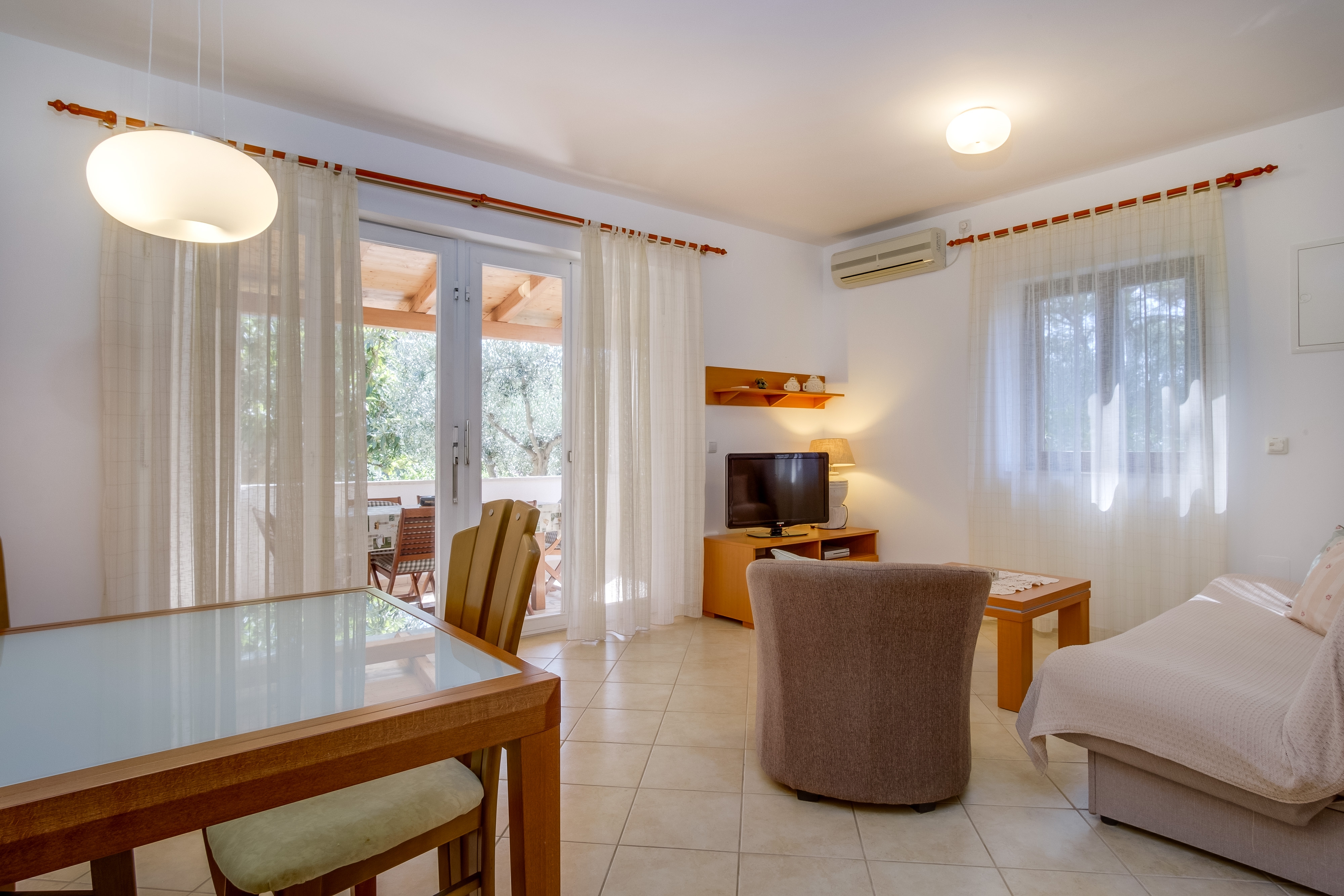 Two bedroom apartment with terrace Artatore, Lošinj  A-a