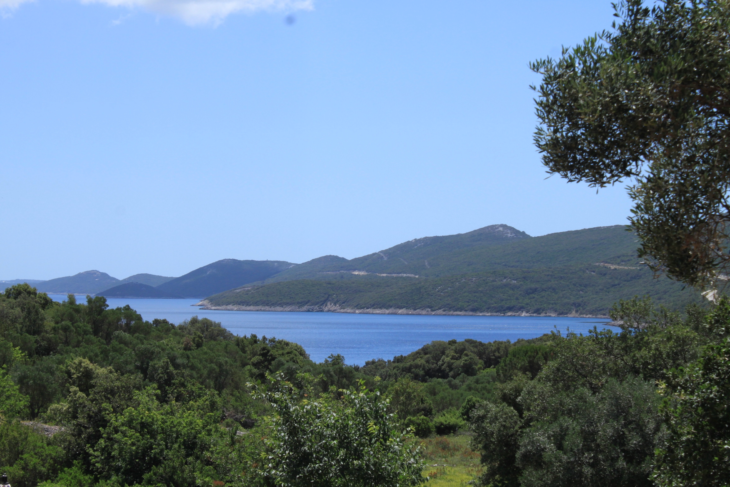 One bedroom apartment with terrace and sea view Sveti Jakov, Lošinj  A-a