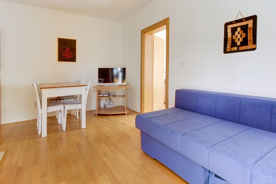 Two bedroom apartment with terrace Artatore, Lošinj (A-8022-c) Two bedroom apartment with terrace Artatore, Lošinj (A-8022-c)