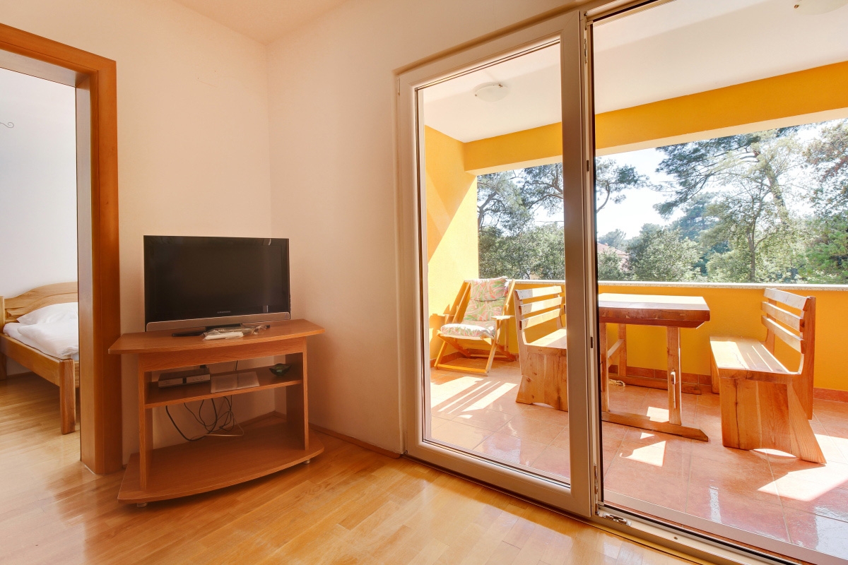 One bedroom apartment with terrace Artatore, Lošinj (A-8022-e) One bedroom apartment with terrace Artatore, Lošinj (A-8022-e)