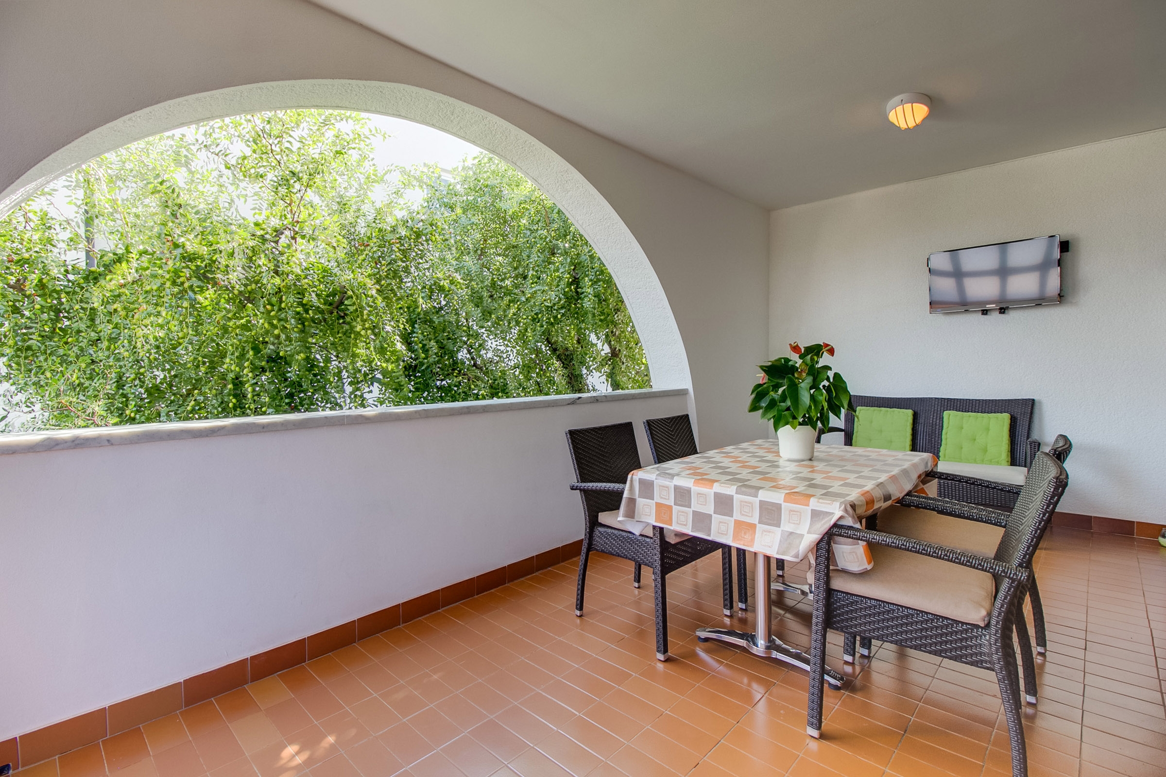 Two bedroom apartment with terrace Mali Lošinj, Lošinj (A-8024-a) Two bedroom apartment with terrace Mali Lošinj, Lošinj (A-8024-a)