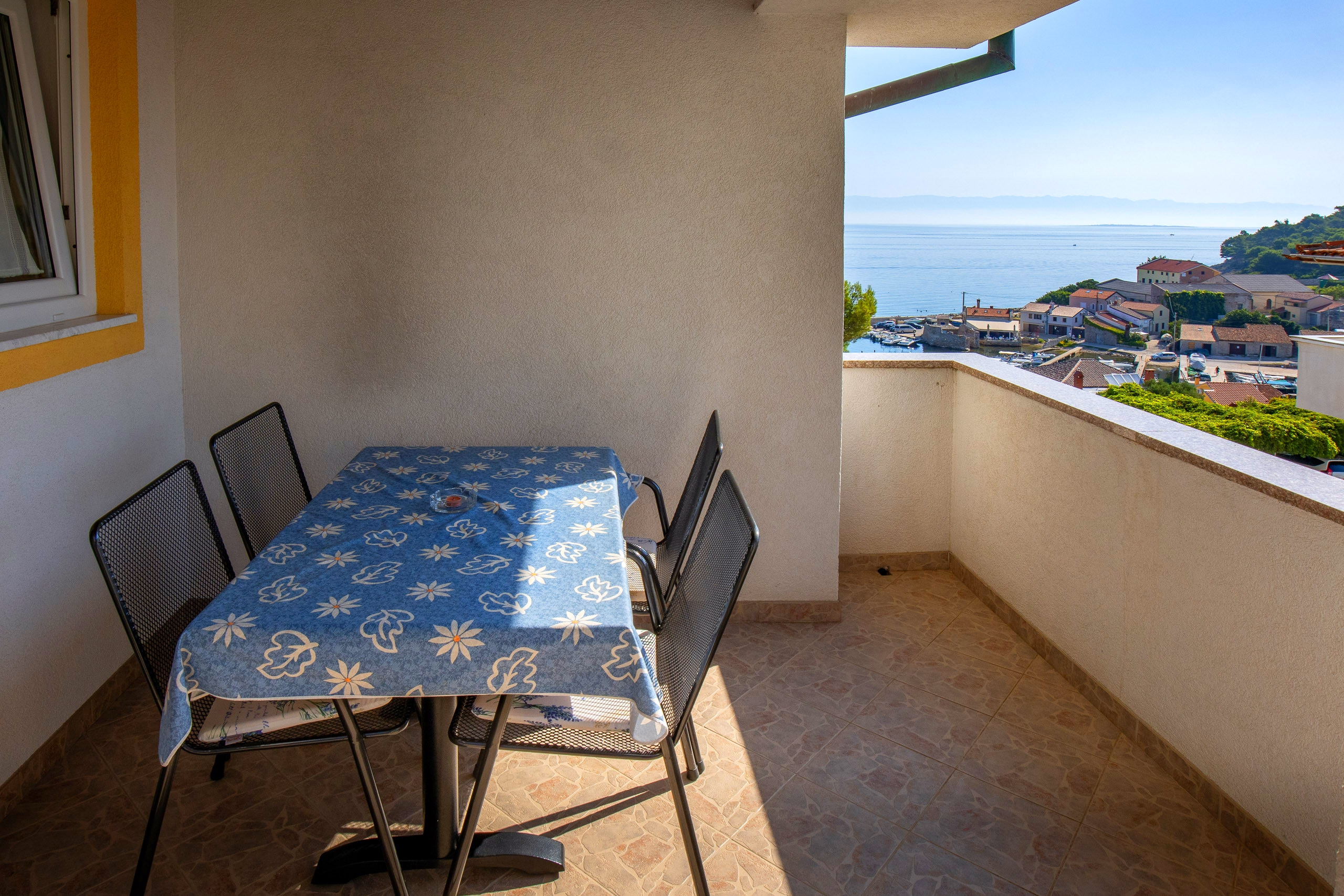 One bedroom apartment with terrace and sea view Mali Lošinj, Lošinj (A-8026-a) One bedroom apartment with terrace and sea view Mali Lošinj, Lošinj (A-8026-a)