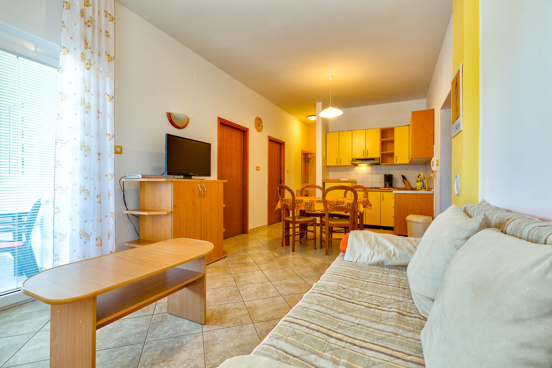 Two bedroom apartment with terrace and sea view Mali Lošinj, Lošinj (A-8026-b) Two bedroom apartment with terrace and sea view Mali Lošinj, Lošinj (A-8026-b)