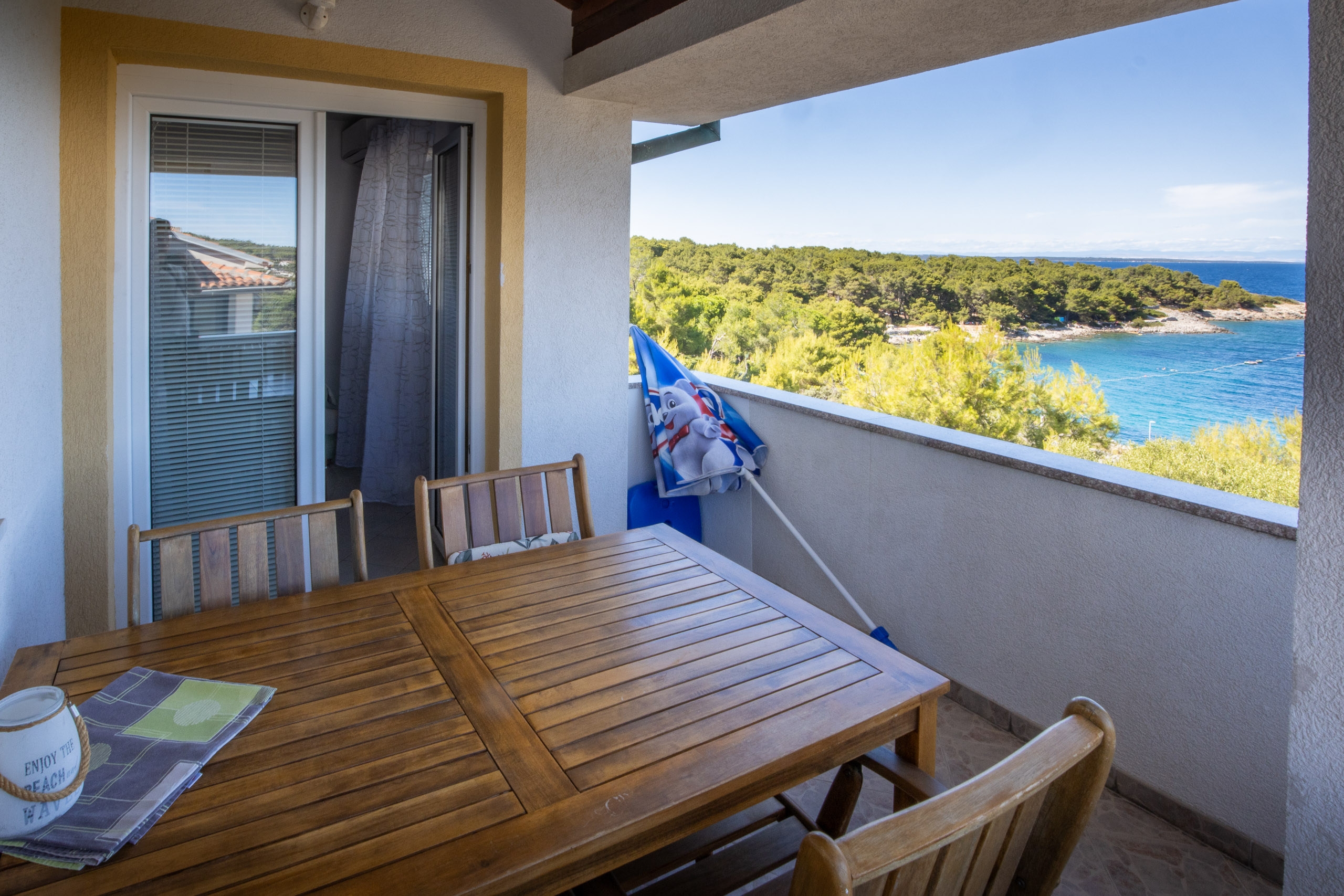 Two bedroom apartment with terrace and sea view Mali Lošinj, Lošinj (A-8026-c) Two bedroom apartment with terrace and sea view Mali Lošinj, Lošinj (A-8026-c)