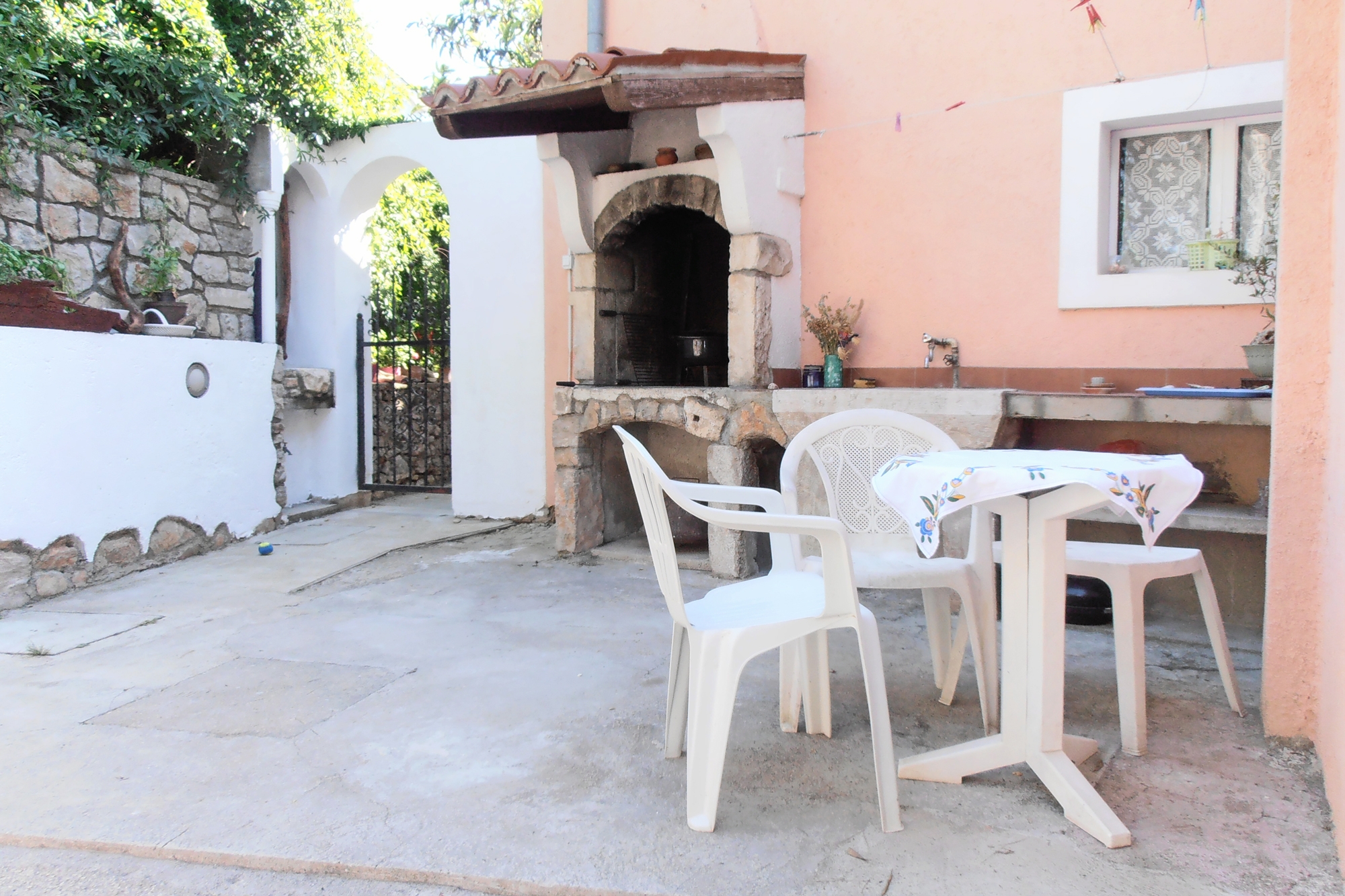 One bedroom apartment with terrace Veli Lošinj, Lošinj  A-b
