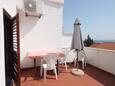 Ždrelac, Terrasse dans l’hébergement en type apartment, avec la vue sur la mer.