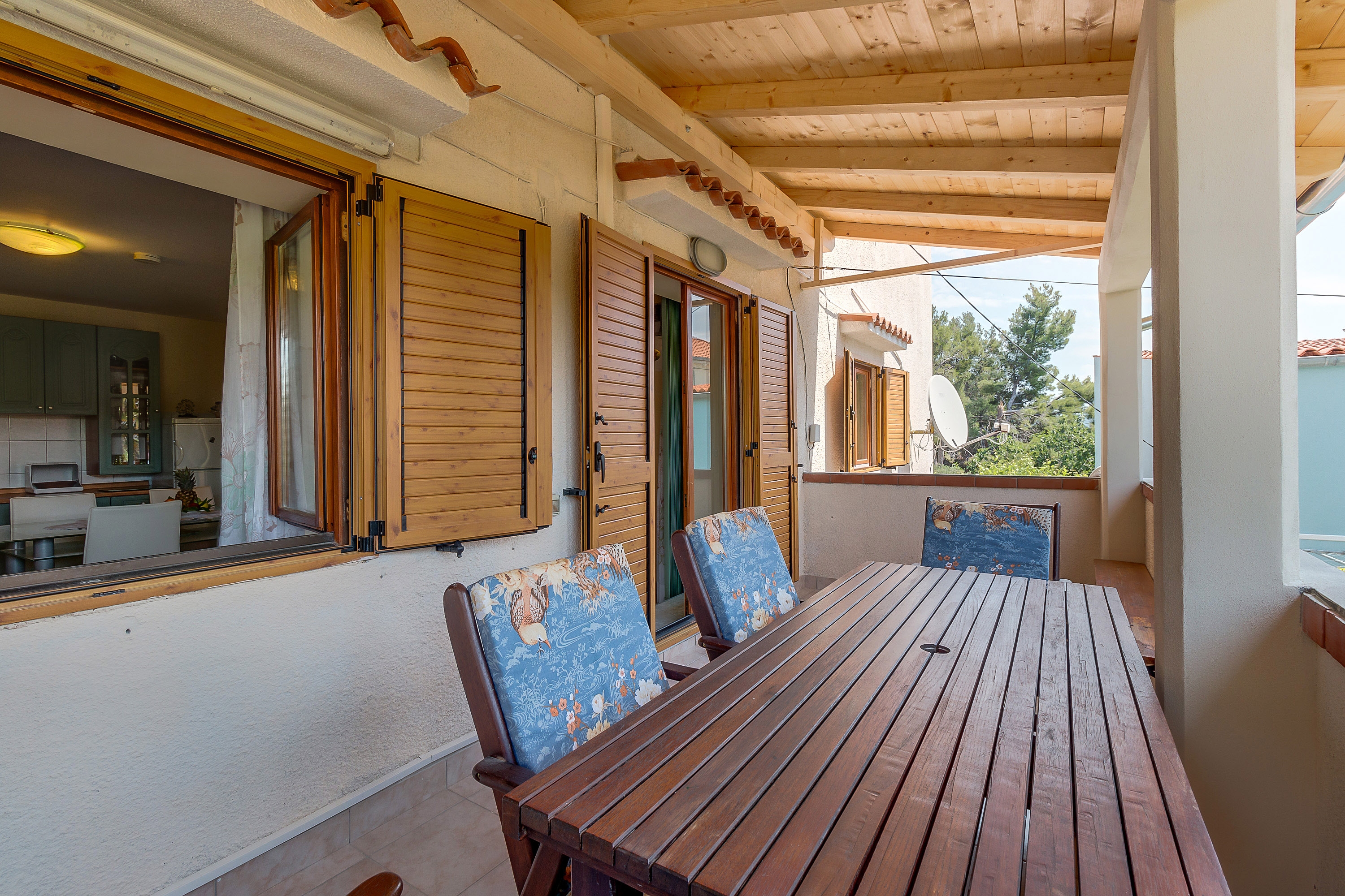 Two bedroom apartment with terrace Nerezine, Lošinj  A-a