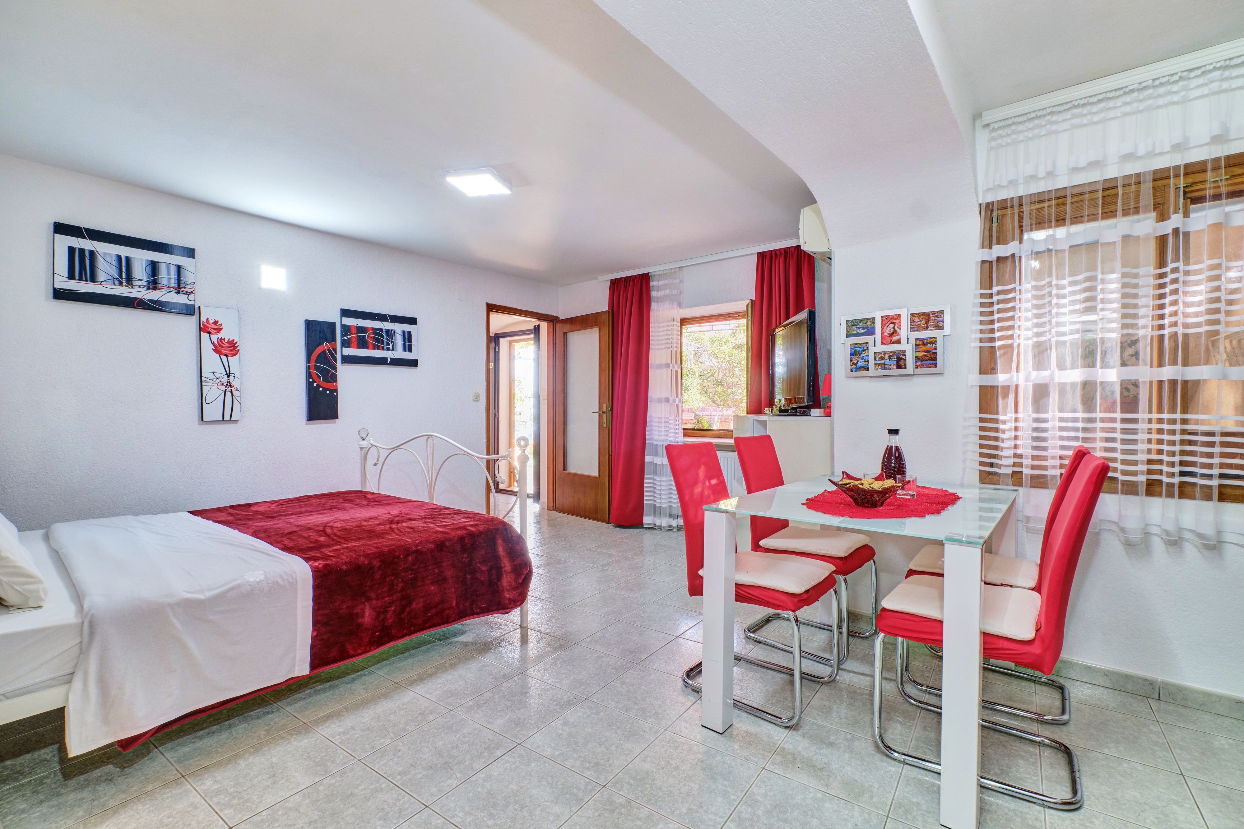 Studio flat with terrace Nerezine, Lošinj  AS-b