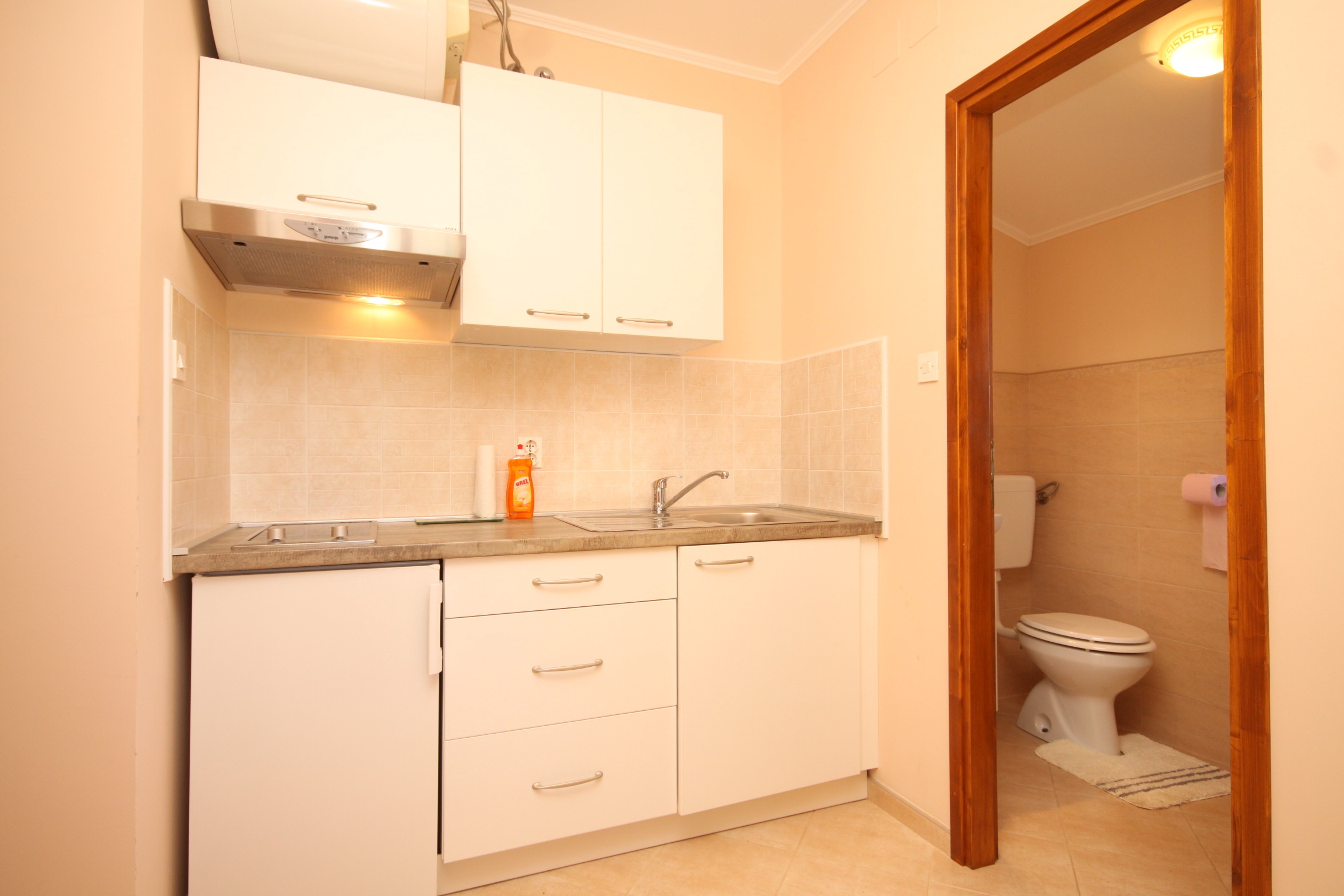 One bedroom apartment with terrace and sea view Susak, Lošinj (A-8050-b)