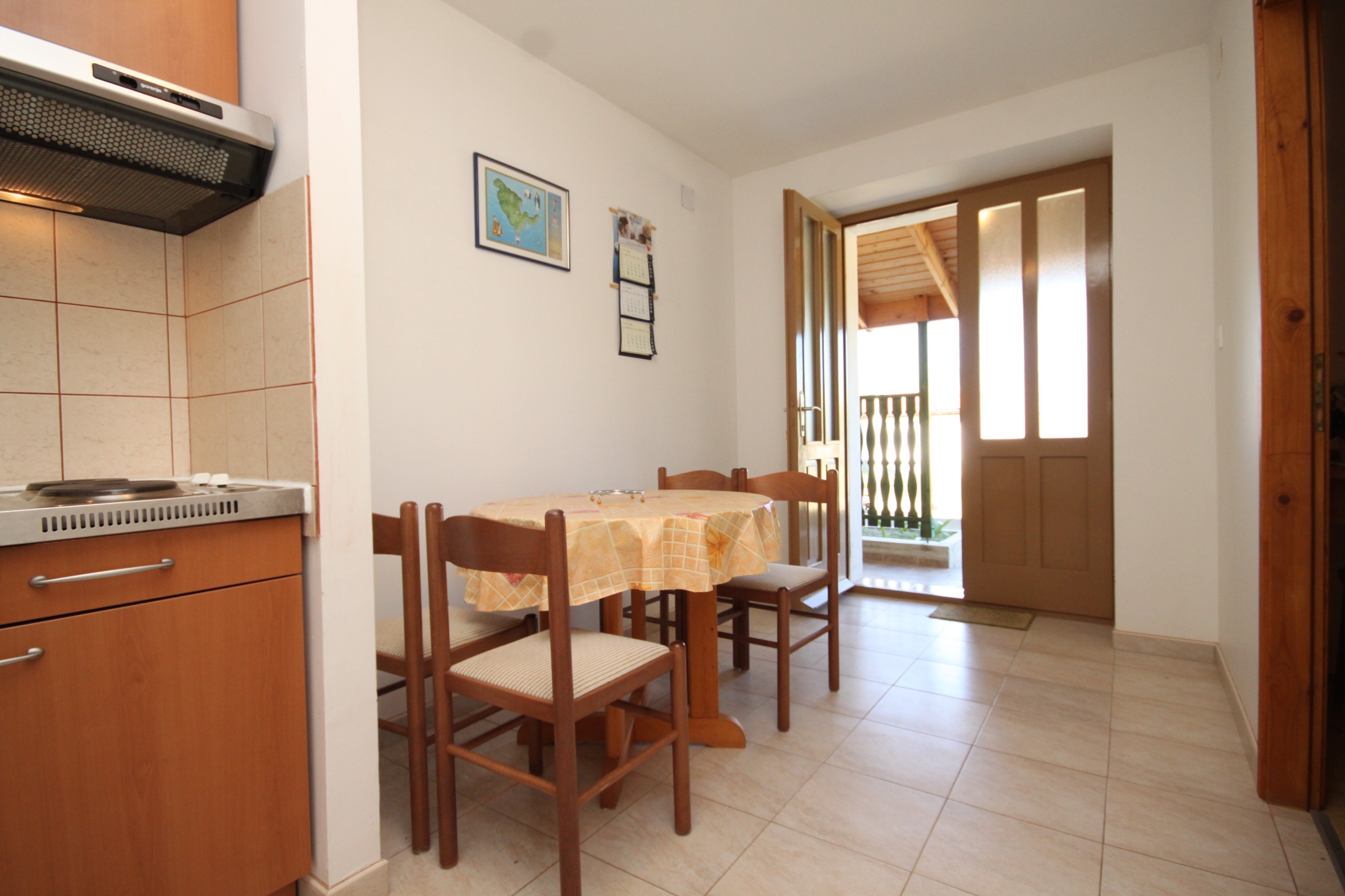 Two bedroom apartment with terrace Susak, Lošinj  A-d