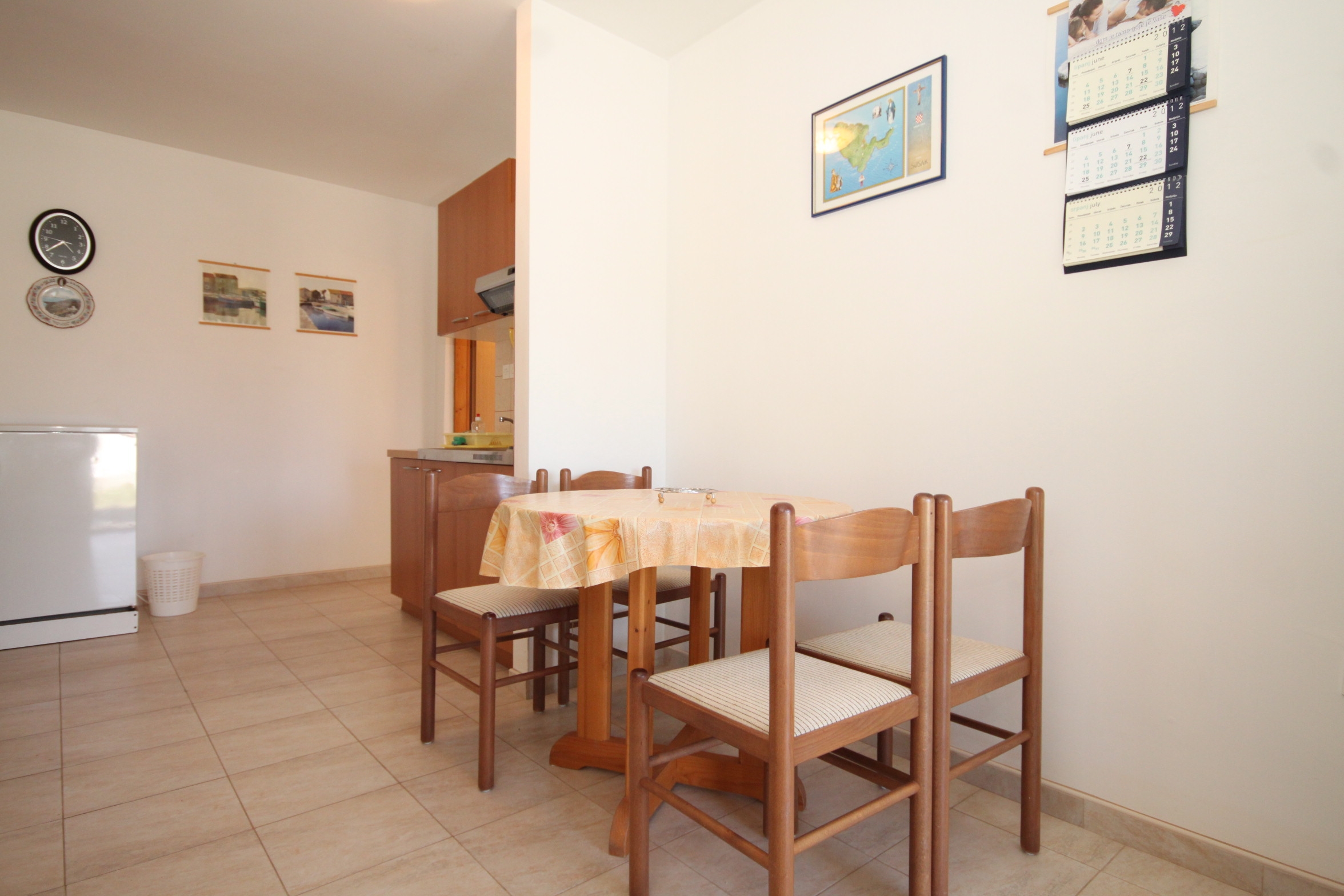 Two bedroom apartment with terrace Susak, Lošinj  A-d