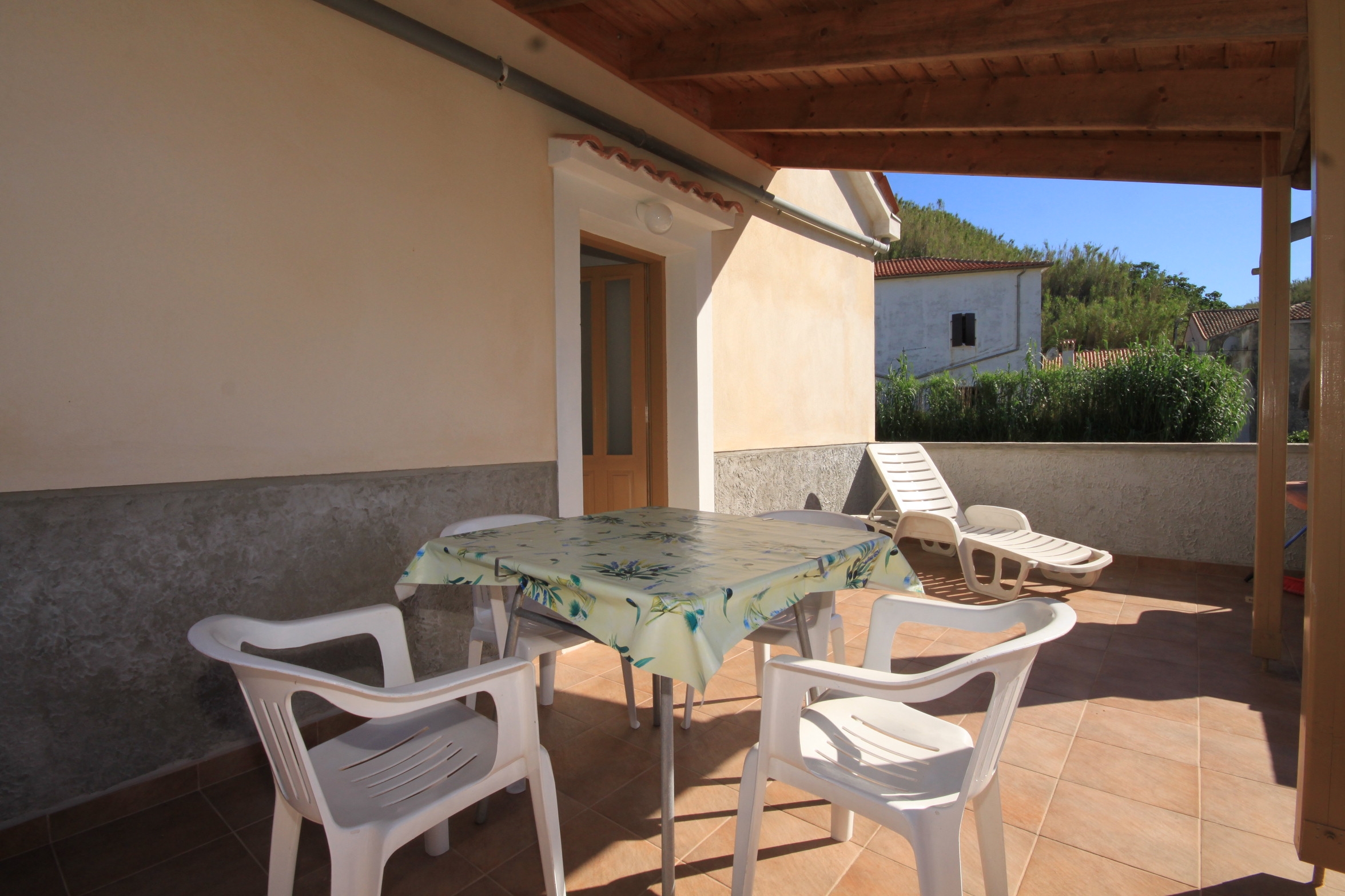 Two bedroom apartment with terrace and sea view Susak, Lošinj  A-e