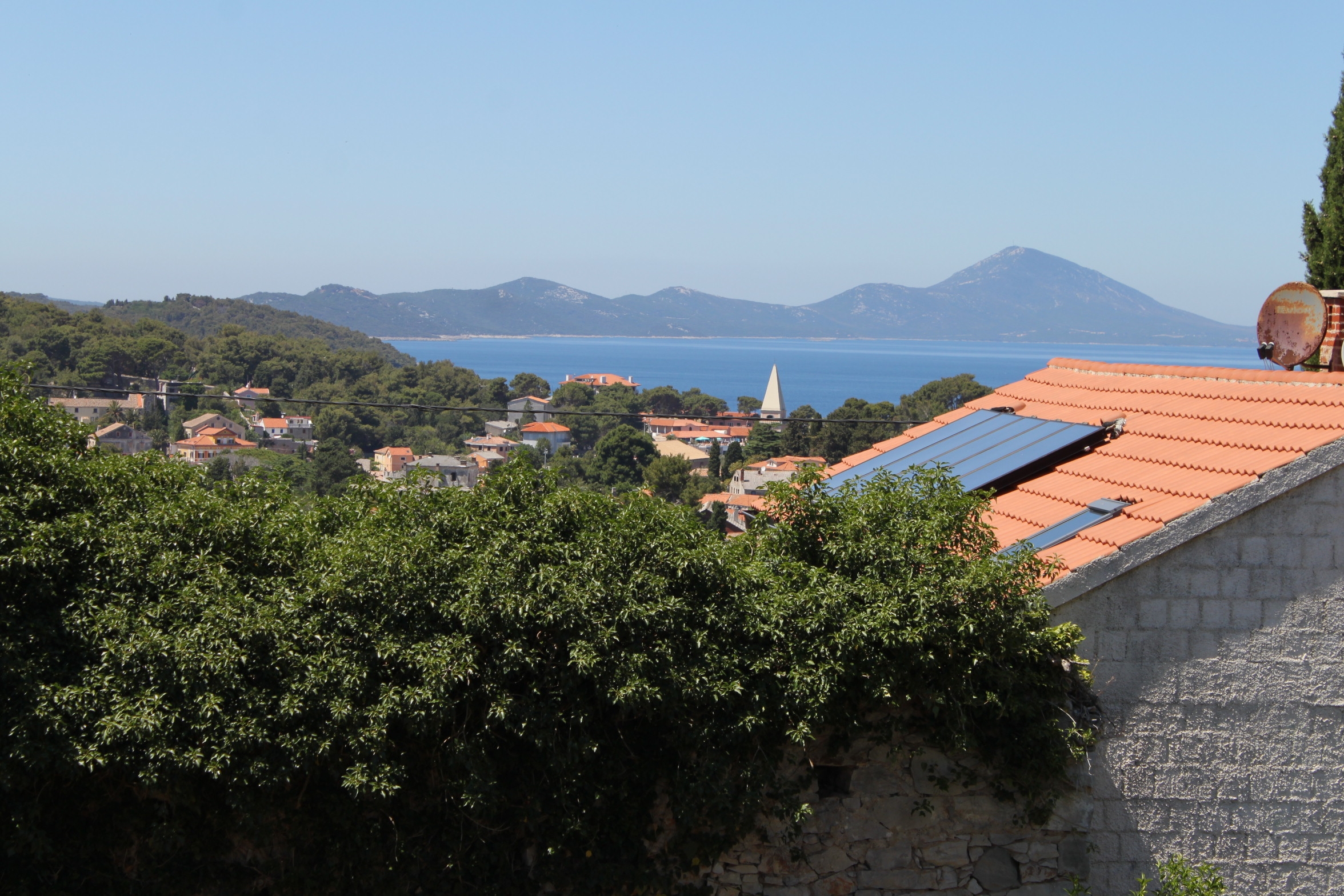 One bedroom apartment with terrace and sea view Veli Lošinj, Lošinj  A-a