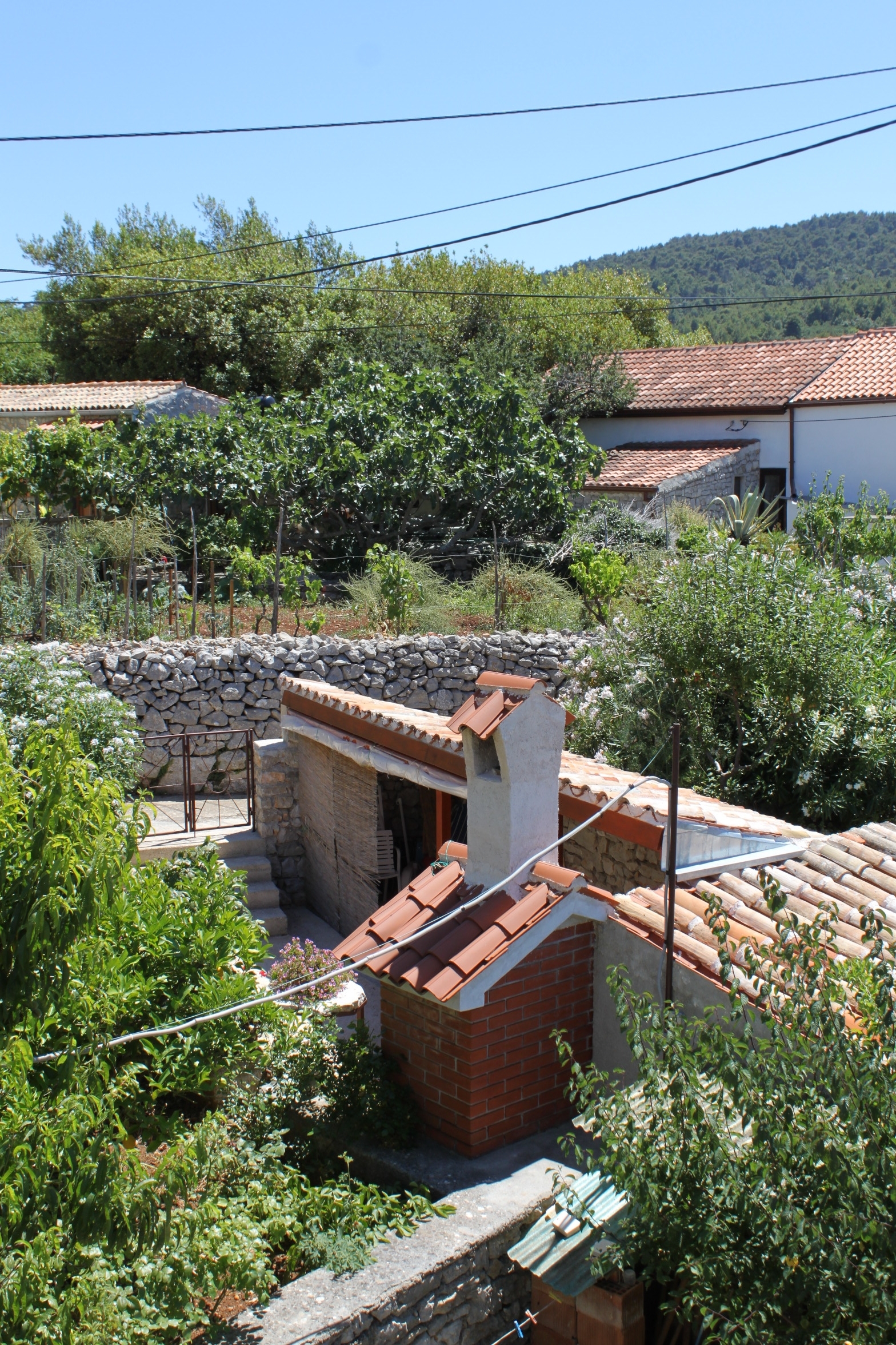One bedroom apartment with terrace and sea view Veli Lošinj, Lošinj  A-a