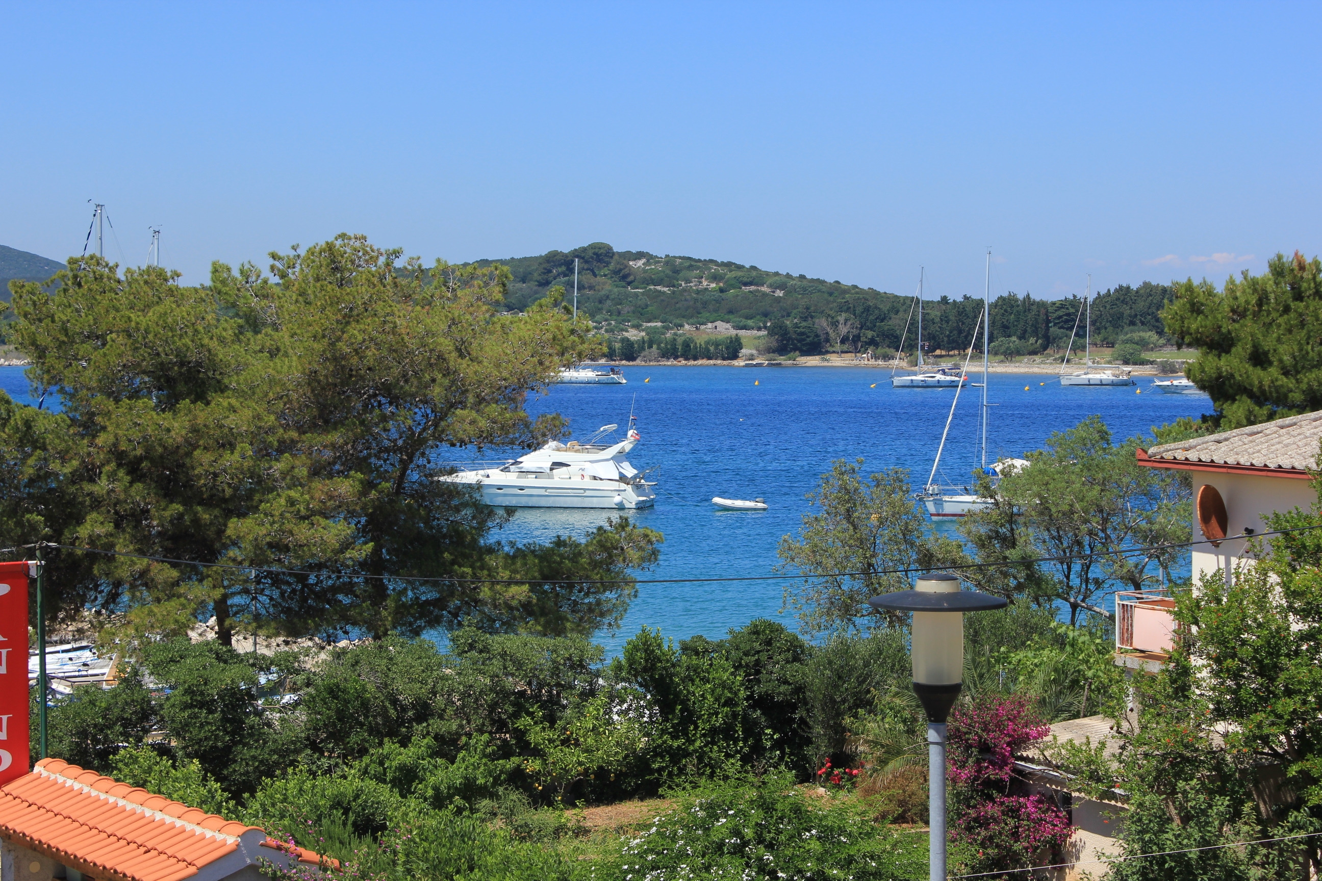One bedroom apartment with terrace and sea view Ilovik, Lošinj  A-a