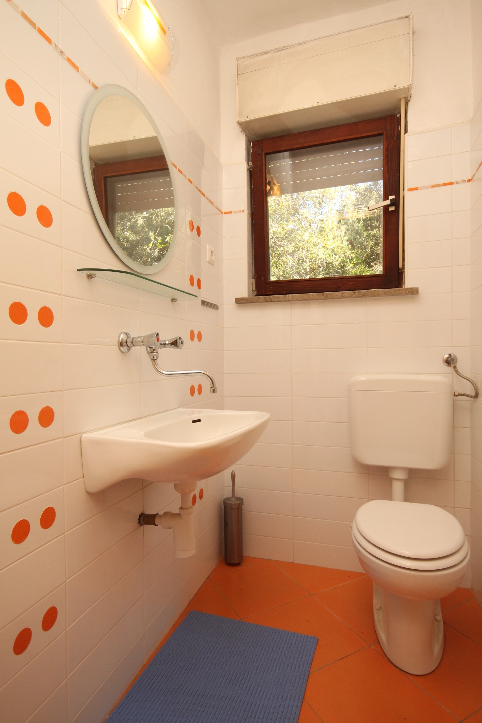 Three bedroom apartment near beach Cove Merašćica, Cres  A-a