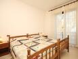 Спальня 2 Merašćica, Спальня 2 в размещении типа apartment, доступный кондиционер, Домашние животные допускаются и WiFi.