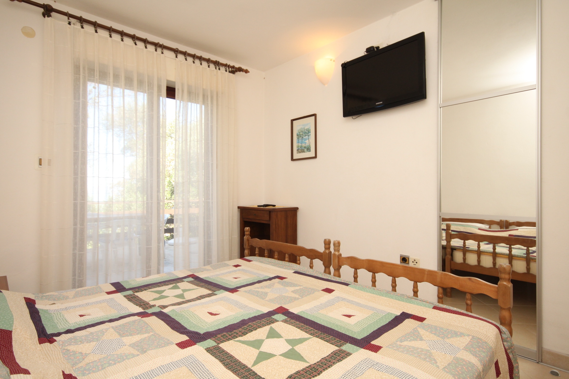 Three bedroom apartment near beach Cove Merašćica, Cres  A-a
