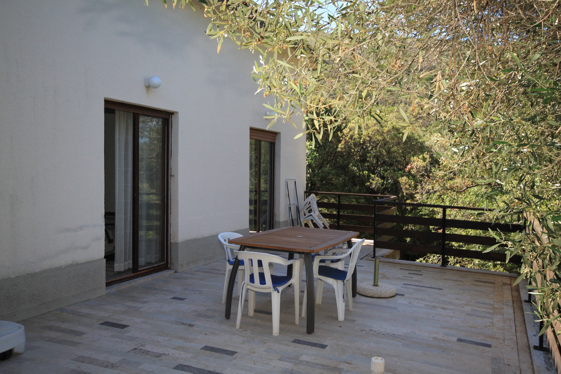 Three bedroom apartment near beach Cove Merašćica, Cres  A-a