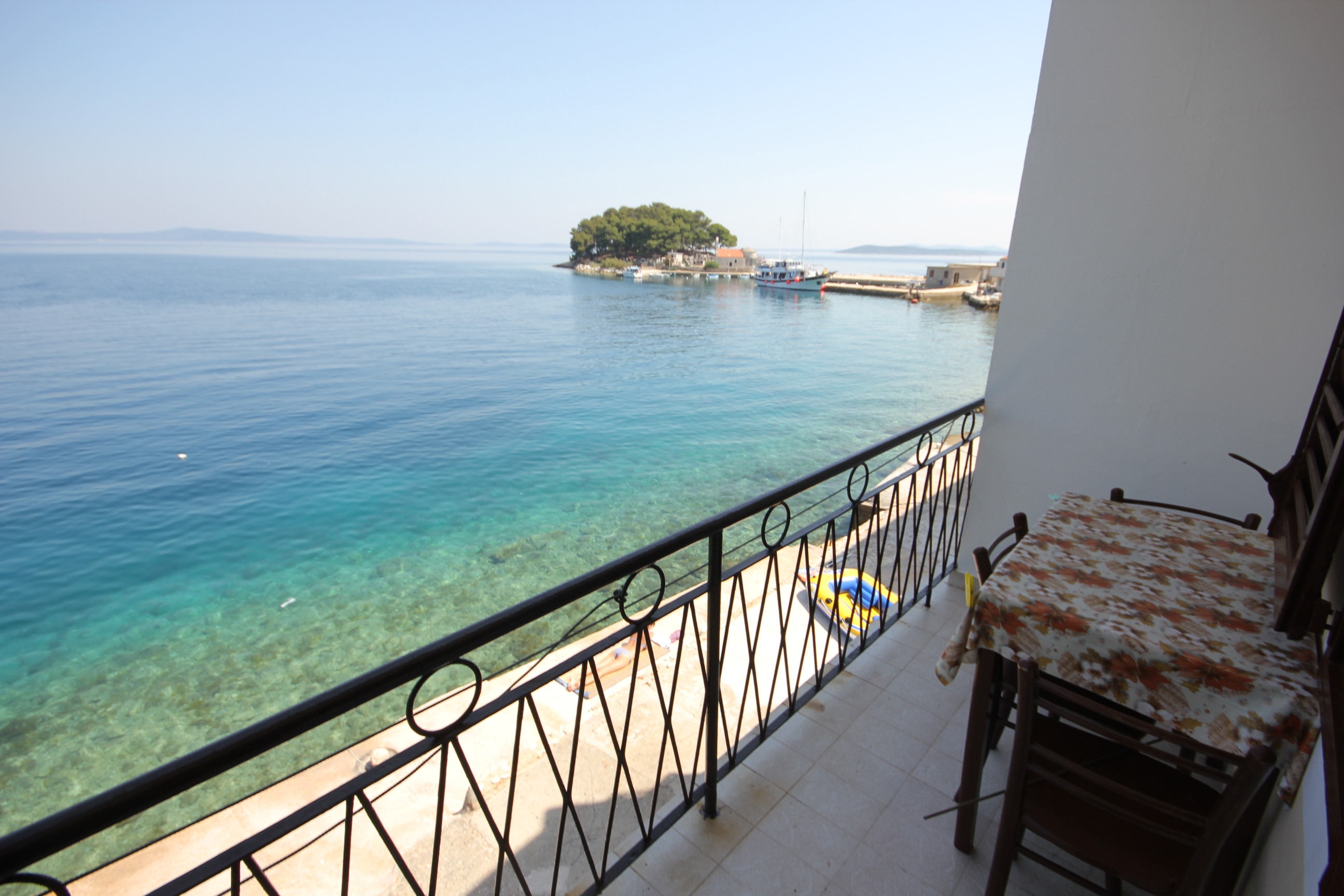 Two bedroom apartment near beach Savar, Dugi otok  A-a
