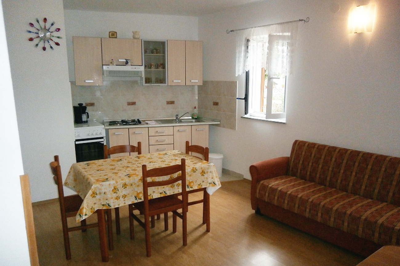 Two bedroom apartment with terrace Valun, Cres (A-8081-a) Two bedroom apartment with terrace Valun, Cres (A-8081-a)