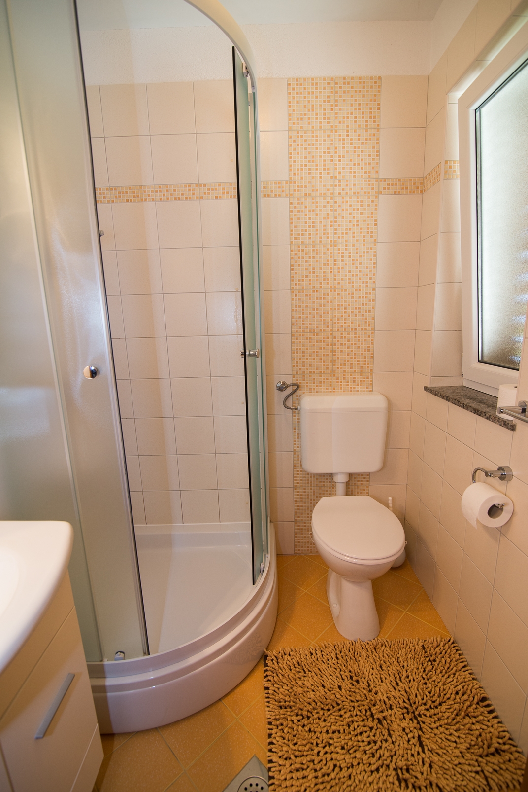 Two bedroom apartment with terrace Punta križa, Cres  A-a