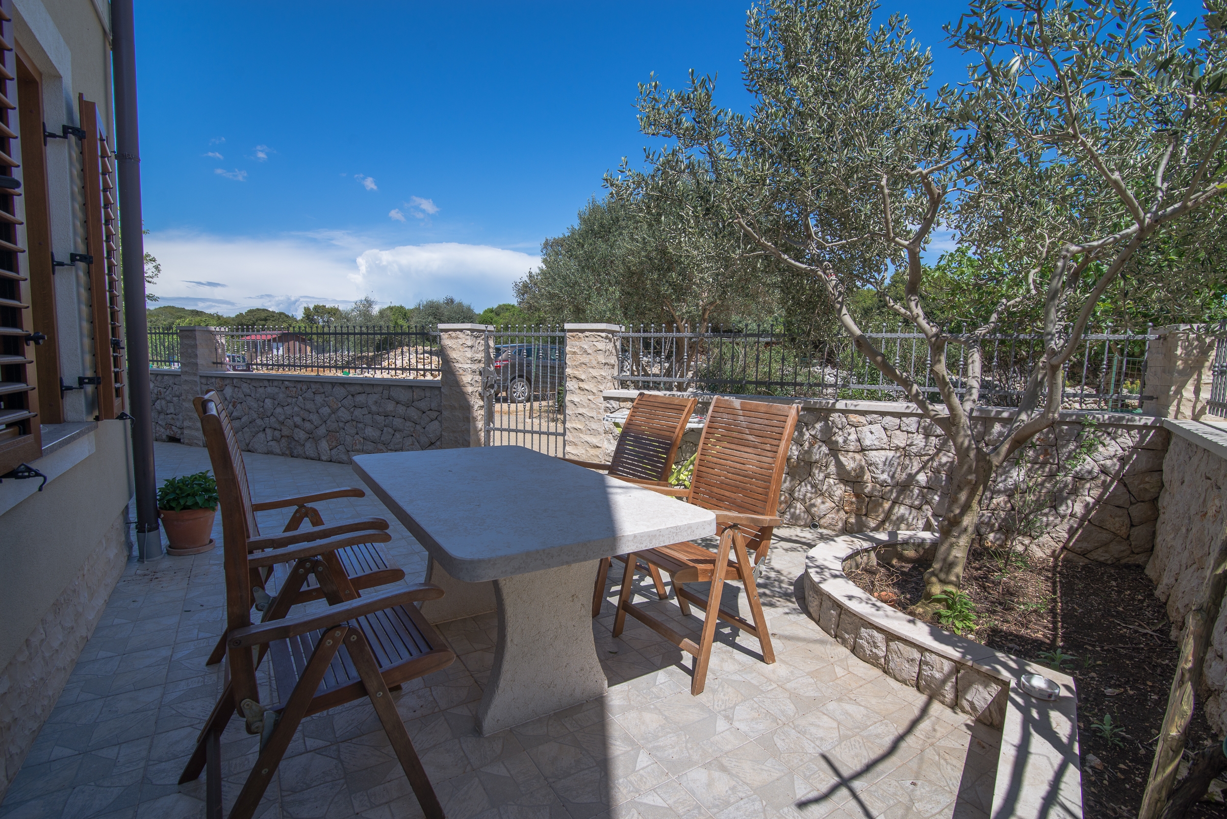 Two bedroom apartment with terrace Punta križa, Cres (A-8082-a)