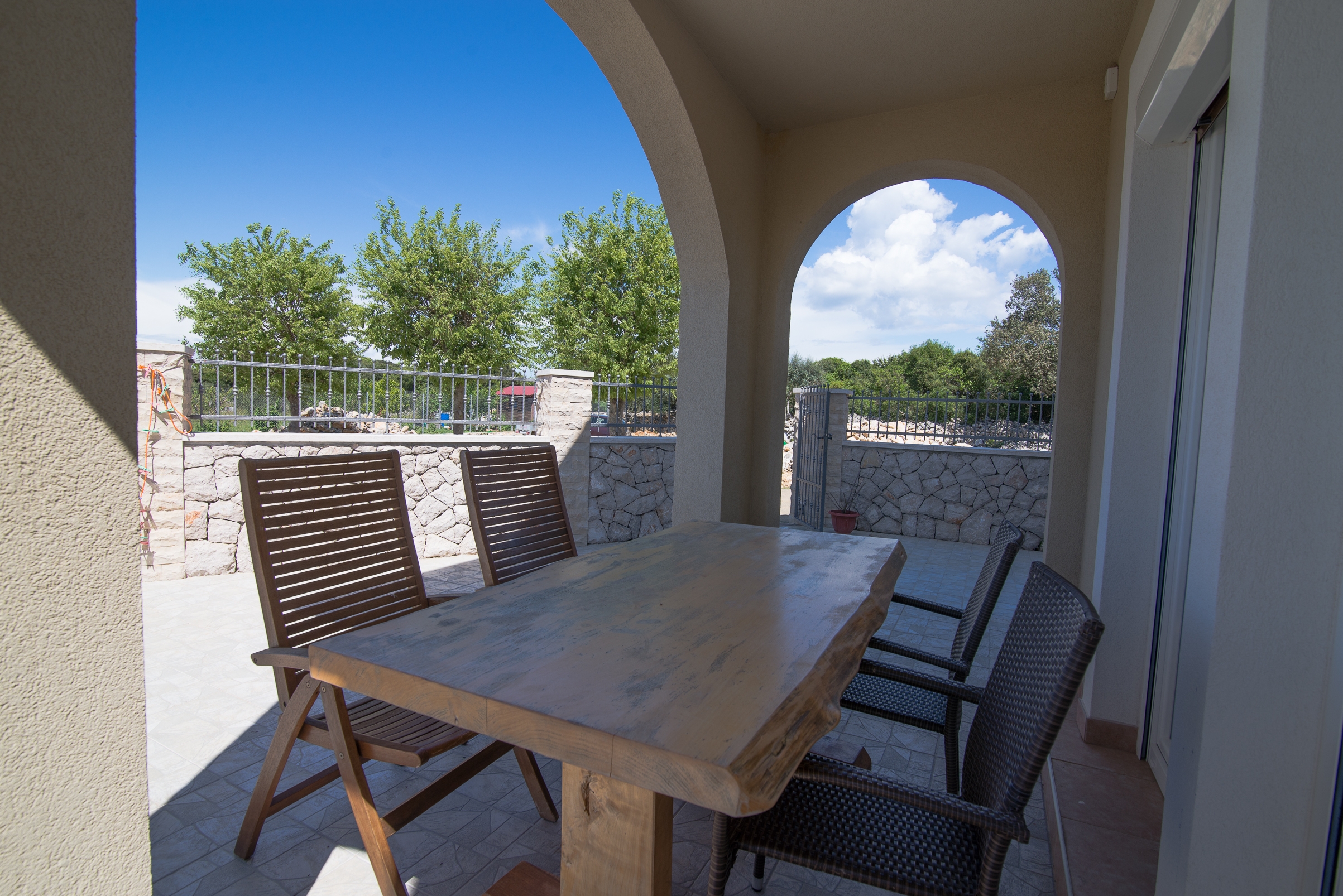 One bedroom apartment with terrace Punta križa, Cres (A-8082-b) One bedroom apartment with terrace Punta križa, Cres (A-8082-b)