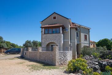 Property Punta križa, Cres, Property 8082 - Apartments with rocky beach.