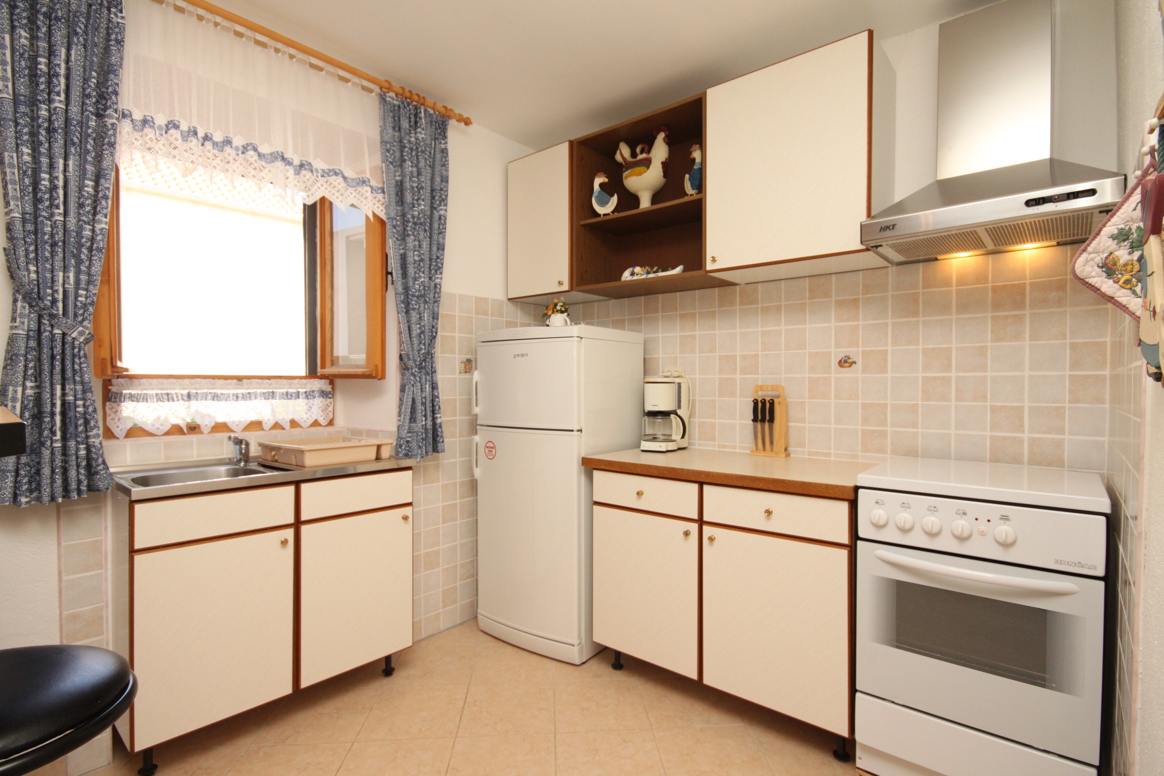 Two bedroom apartment with terrace Sali, Dugi otok  A-b
