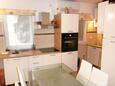 Valun, Кухня в размещении типа apartment, доступный кондиционер и WiFi.