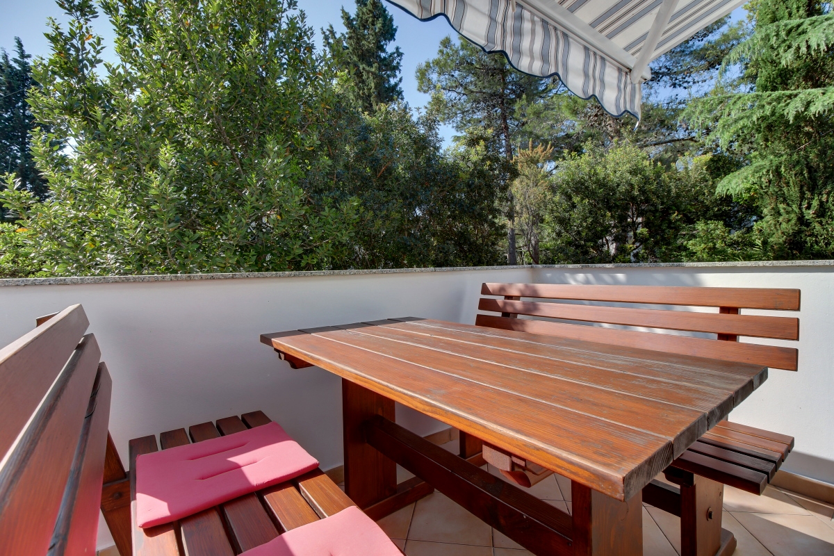 One bedroom apartment with terrace Artatore, Lošinj (A-8087-b) One bedroom apartment with terrace Artatore, Lošinj (A-8087-b)