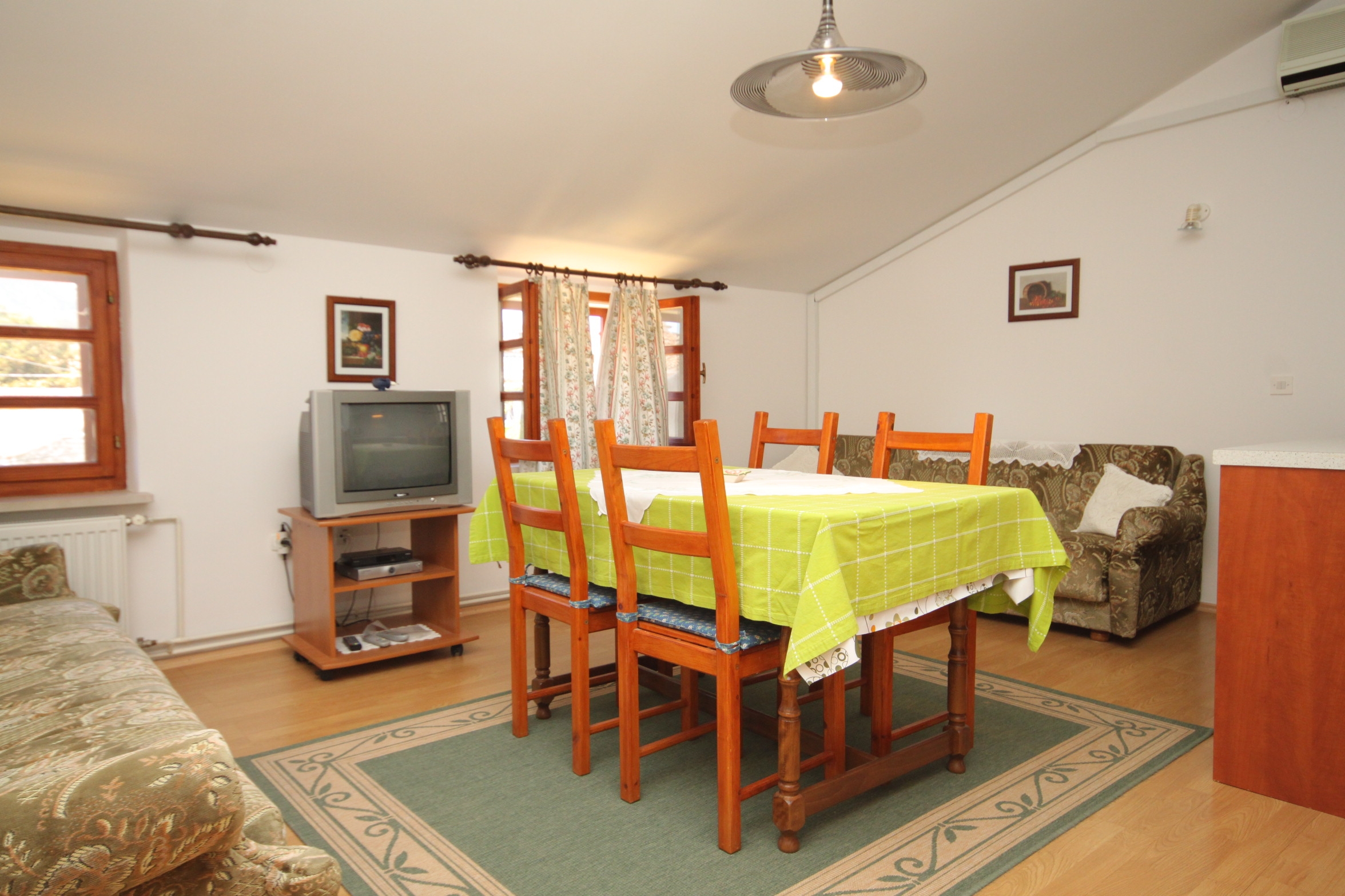 One bedroom apartment with terrace Osor, Lošinj (A-8088-a)