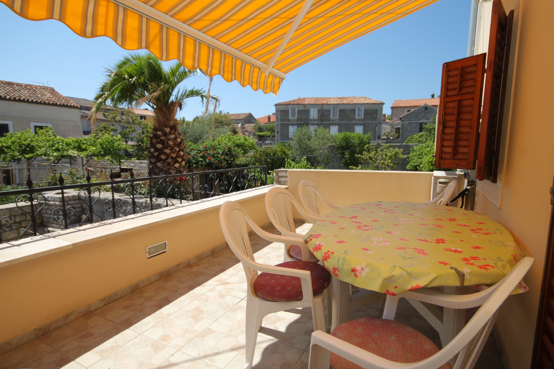 Two bedroom apartment with terrace Osor, Lošinj (A-8088-b)