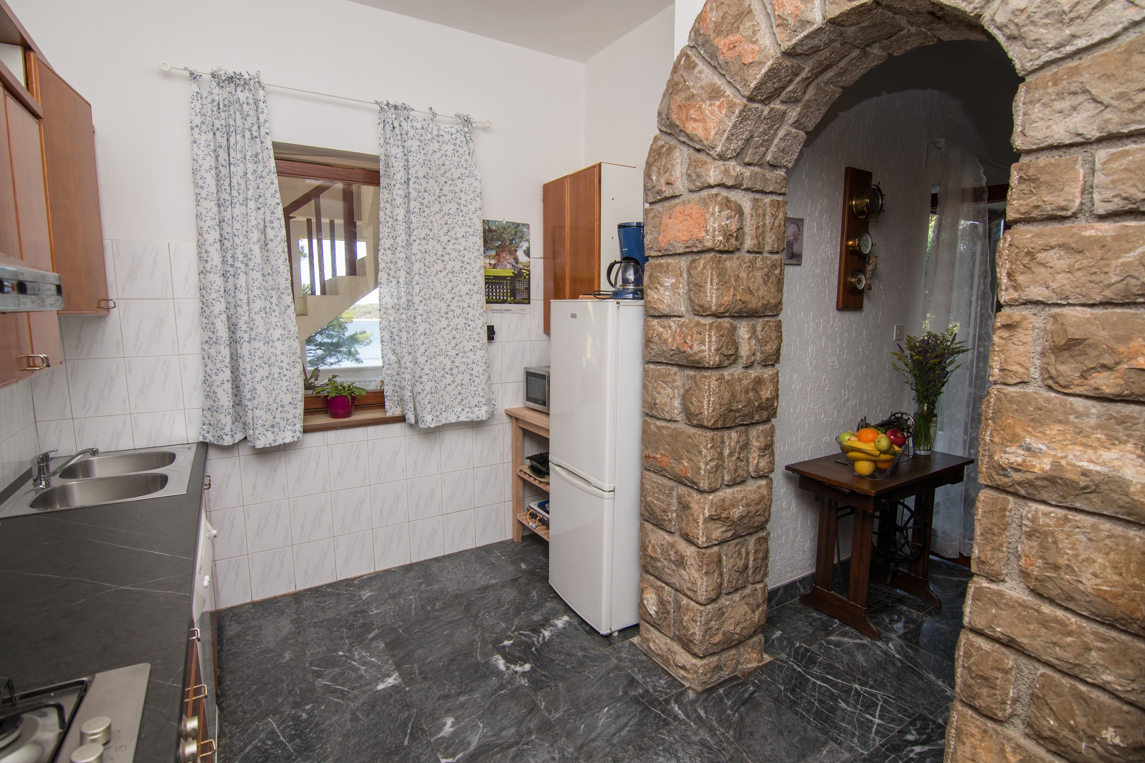 Two bedroom apartment with terrace and sea view Mali Lošinj, Lošinj  A-a