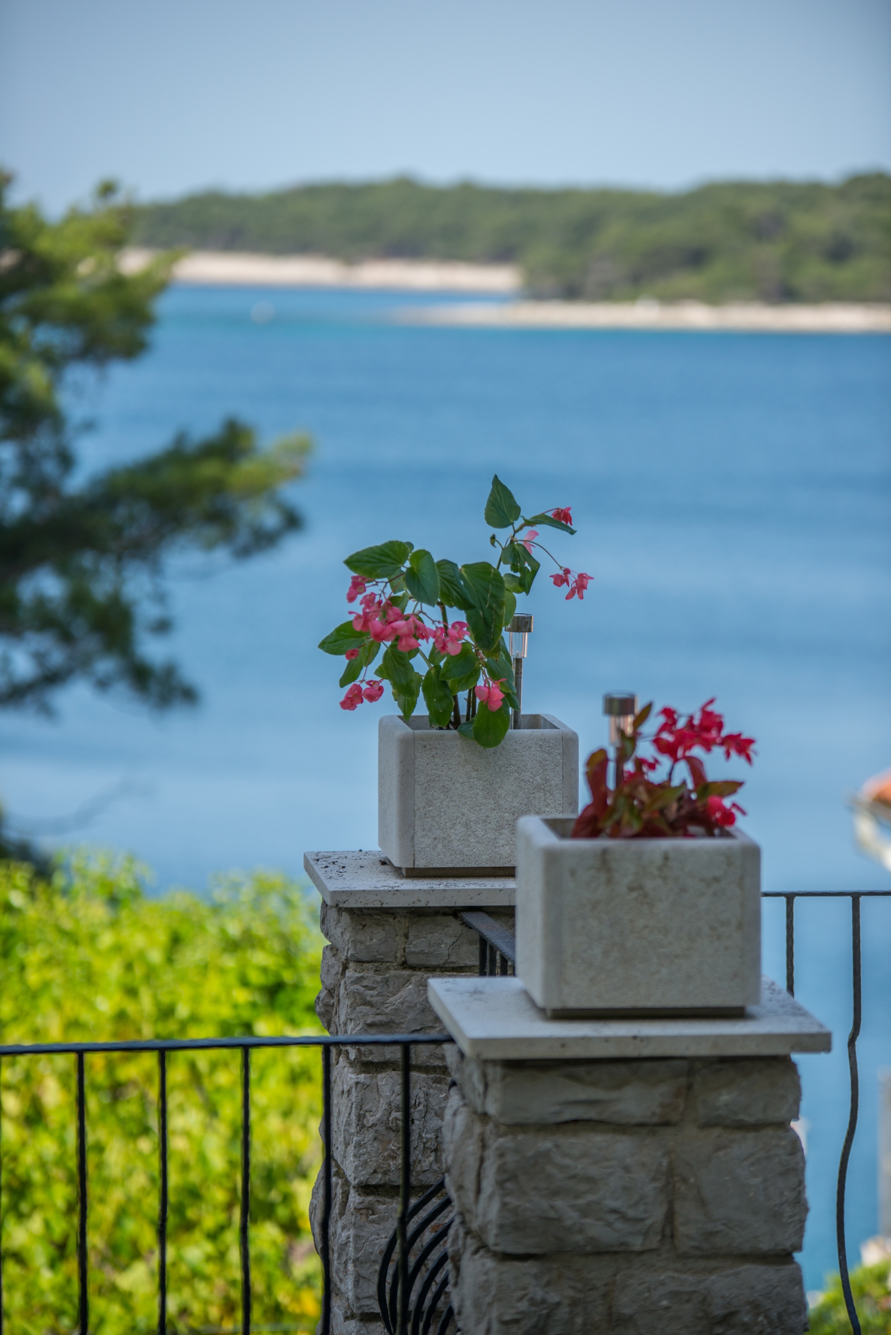 Two bedroom apartment with terrace and sea view Mali Lošinj, Lošinj  A-a