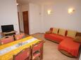Living room Božava, Living room in the apartment, air condition available and WiFi.