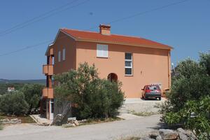 Appartamenti con parcheggio Bozava, Isola Lunga - Dugi otok - 8098