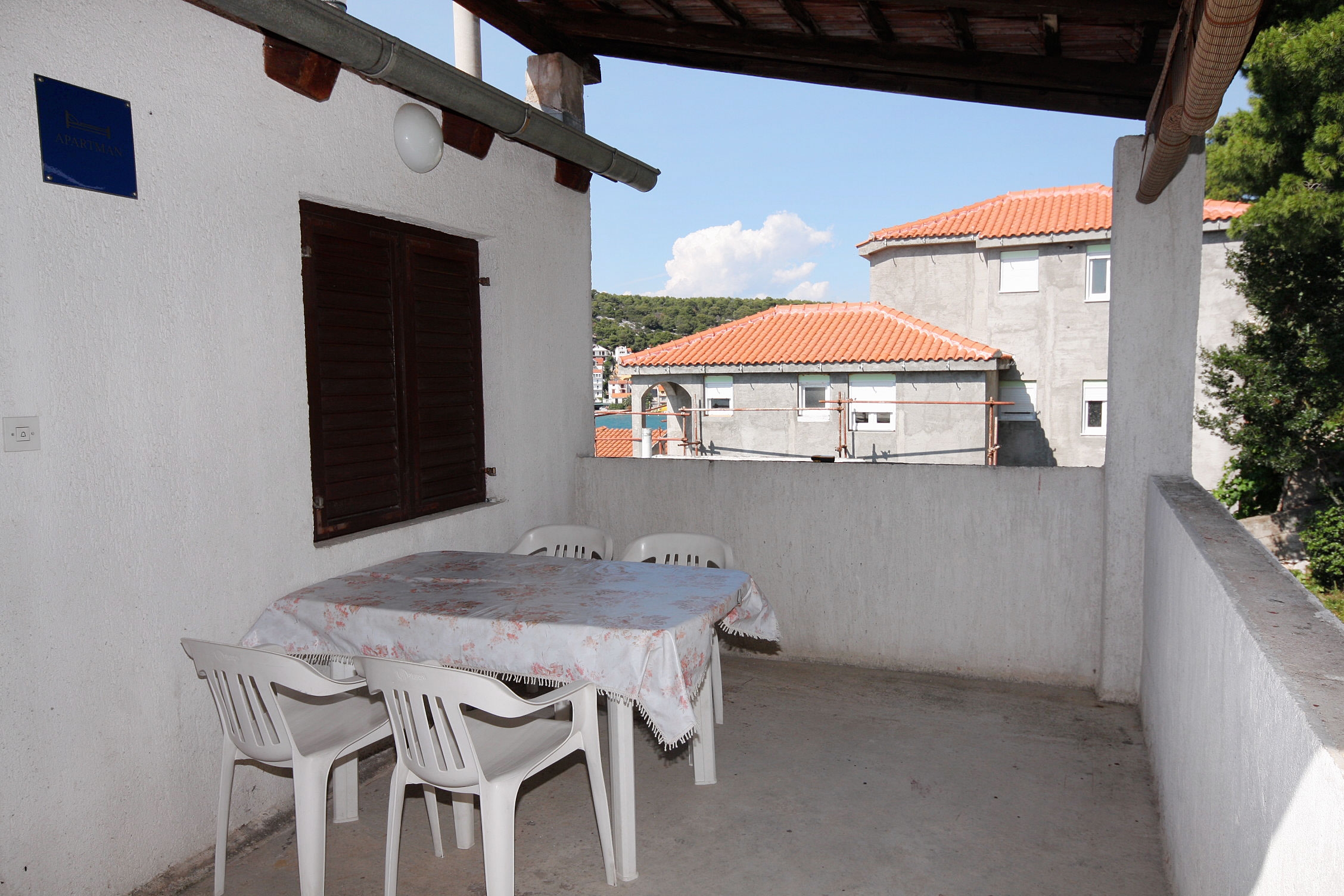 Two bedroom apartment near beach Tisno, Murter  A-a