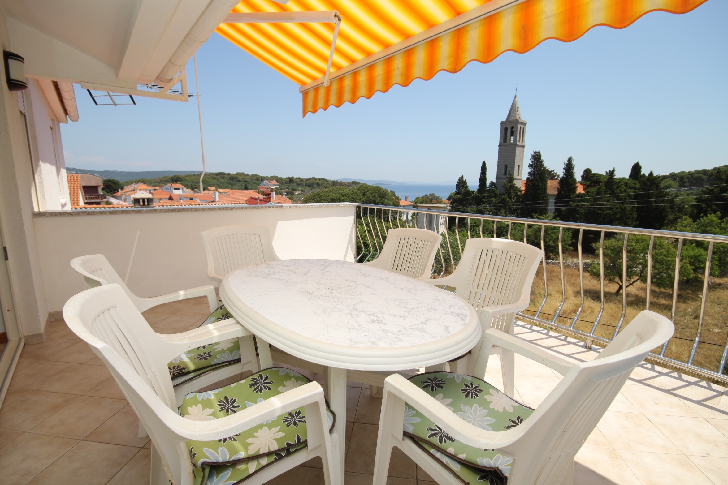One bedroom apartment with terrace and sea view Božava, Dugi otok (A-8100-a) One bedroom apartment with terrace and sea view Božava, Dugi otok (A-8100-a)