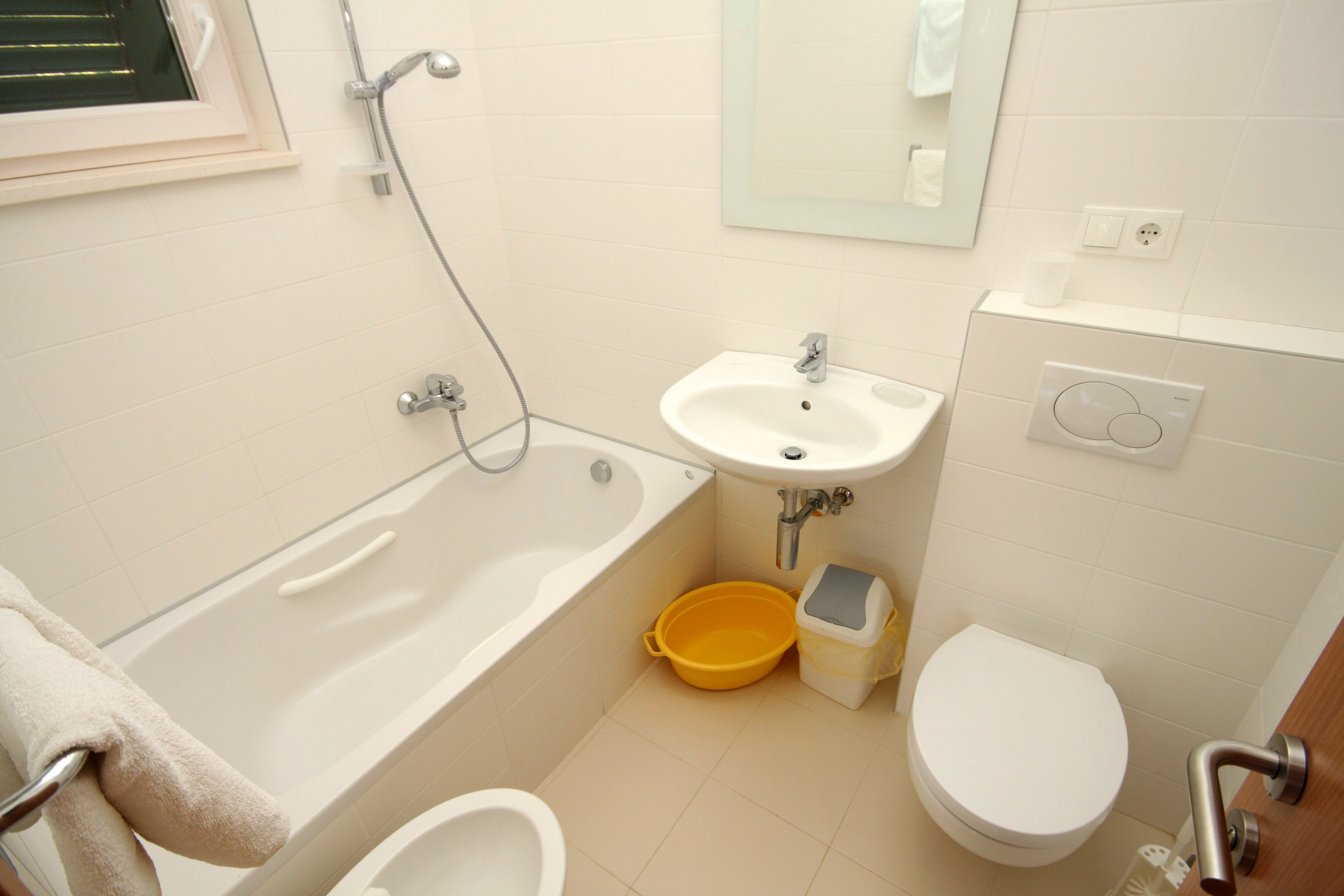 Two bedroom apartment near beach Verunić, Dugi otok  A-a
