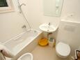Ванная комната Verunić, Ванная комната в размещении типа apartment, Домашние животные допускаются и WiFi.